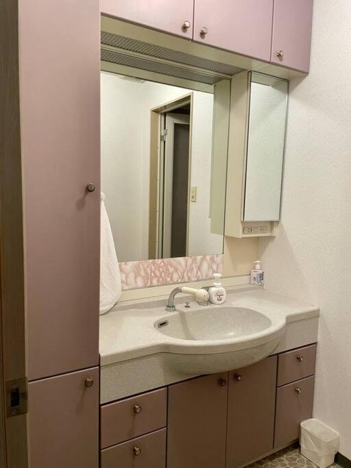 Roomy 4BR Home Sleeps 9／ShinOsaka／Large Groups