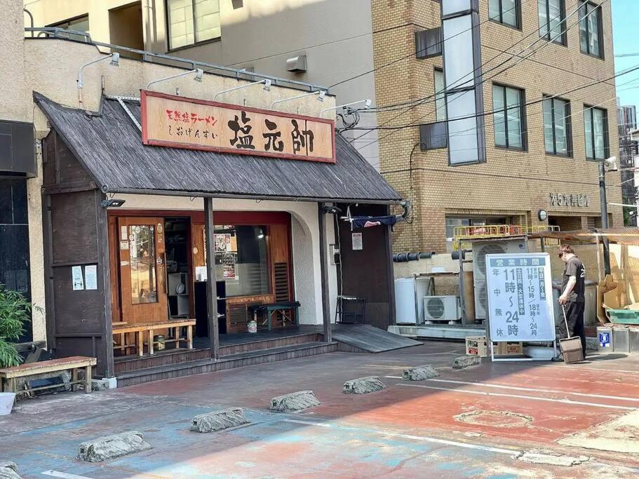 Roomy 4BR Home Sleeps 9／ShinOsaka／Large Groups