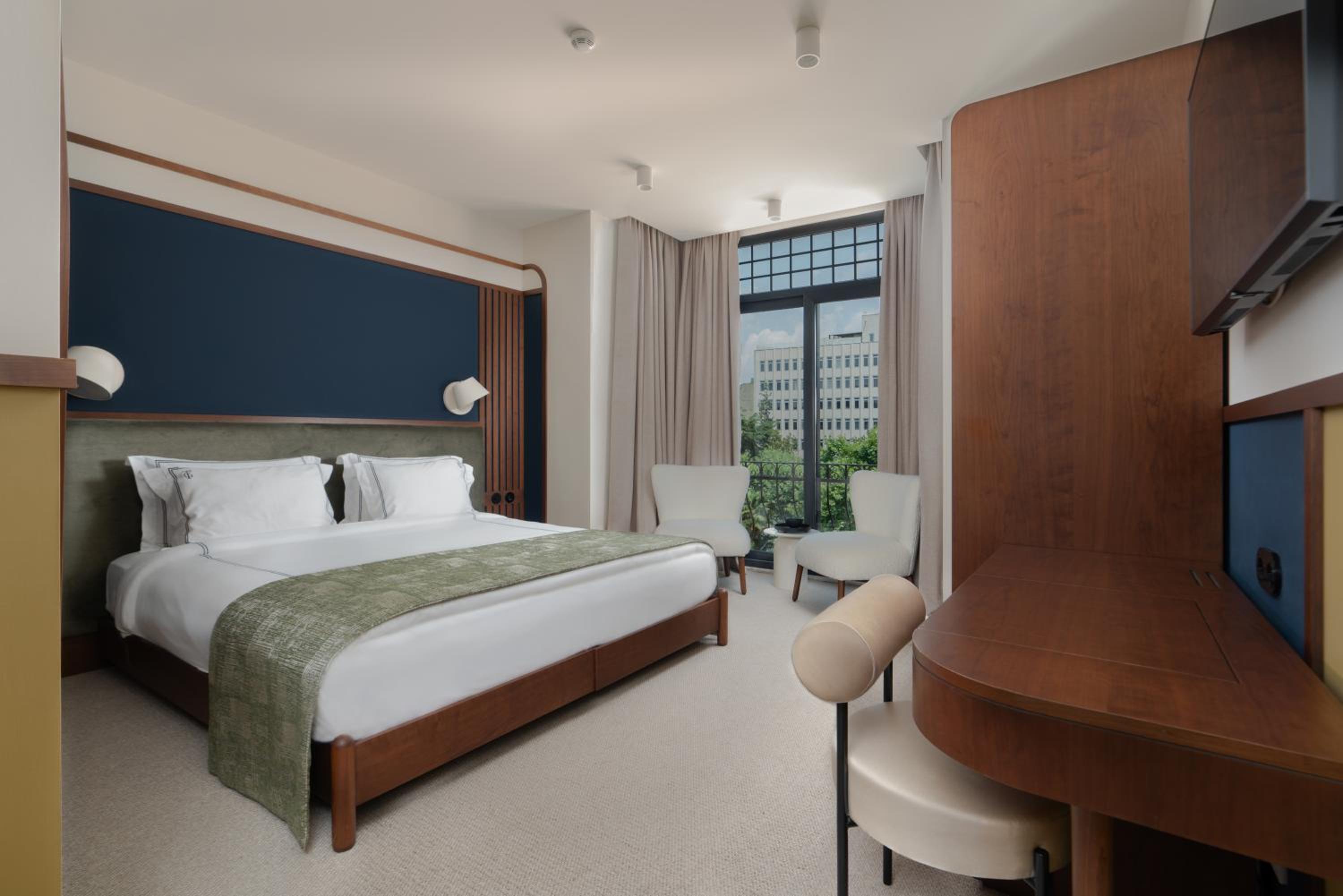 GentleTom - Image 26