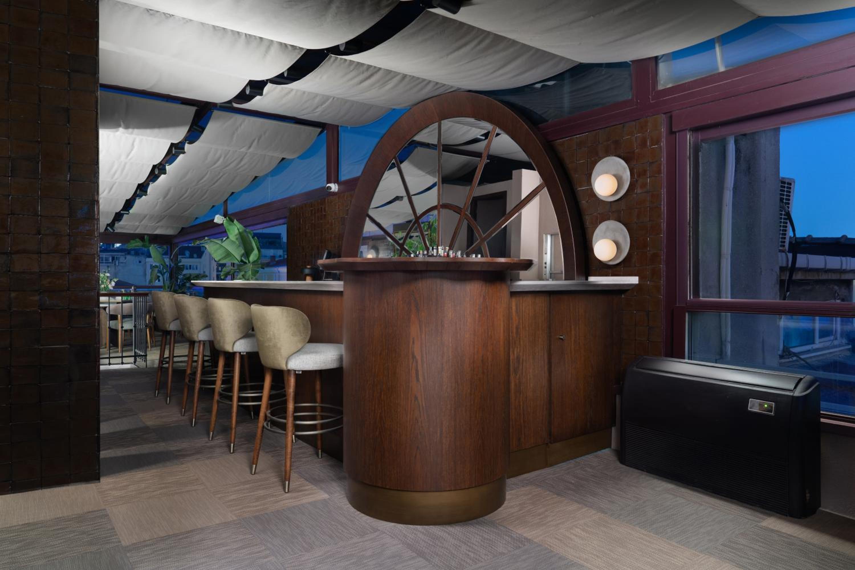 GentleTom - Image 44