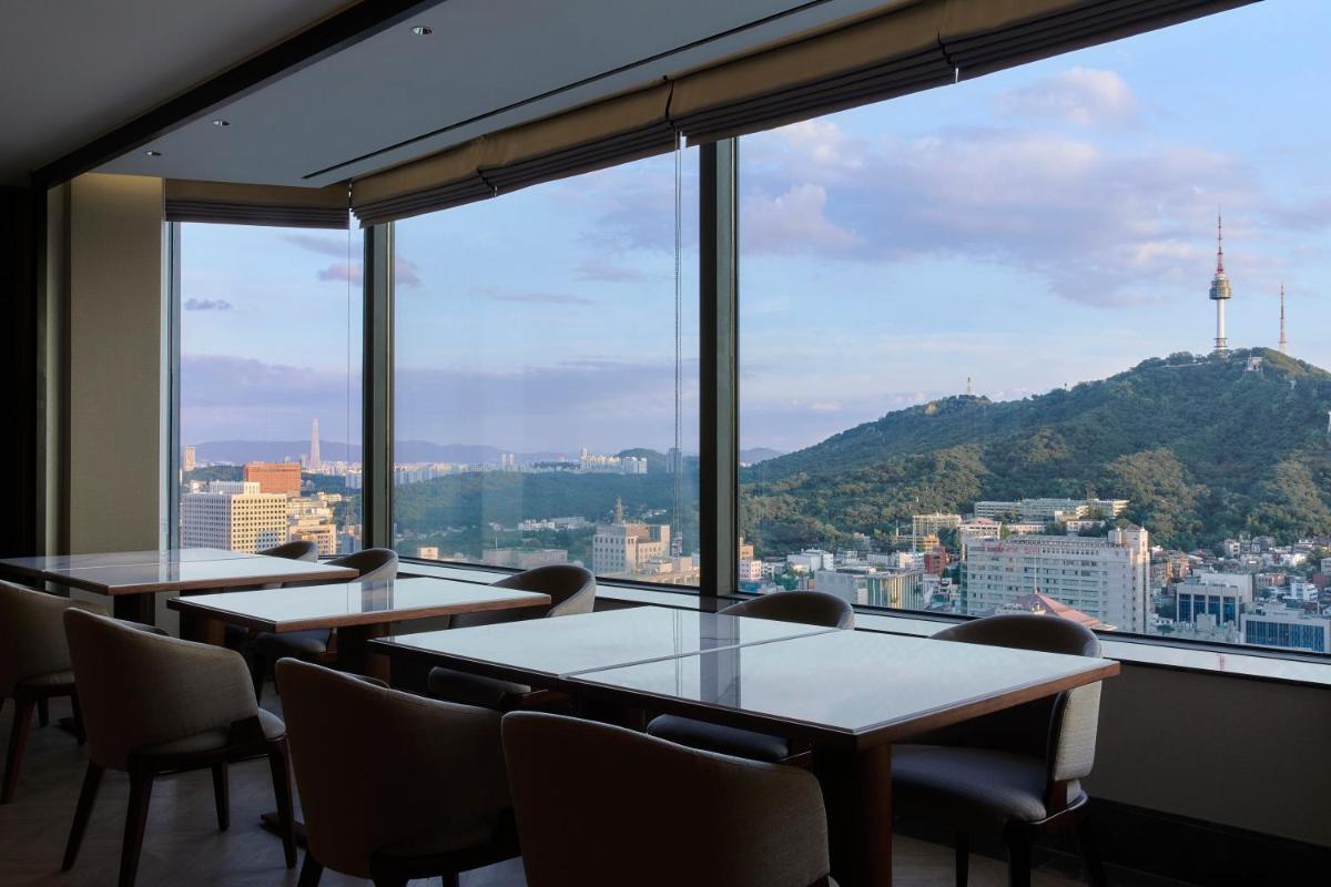 Lotte Hotel Seoul Executive Tower 78