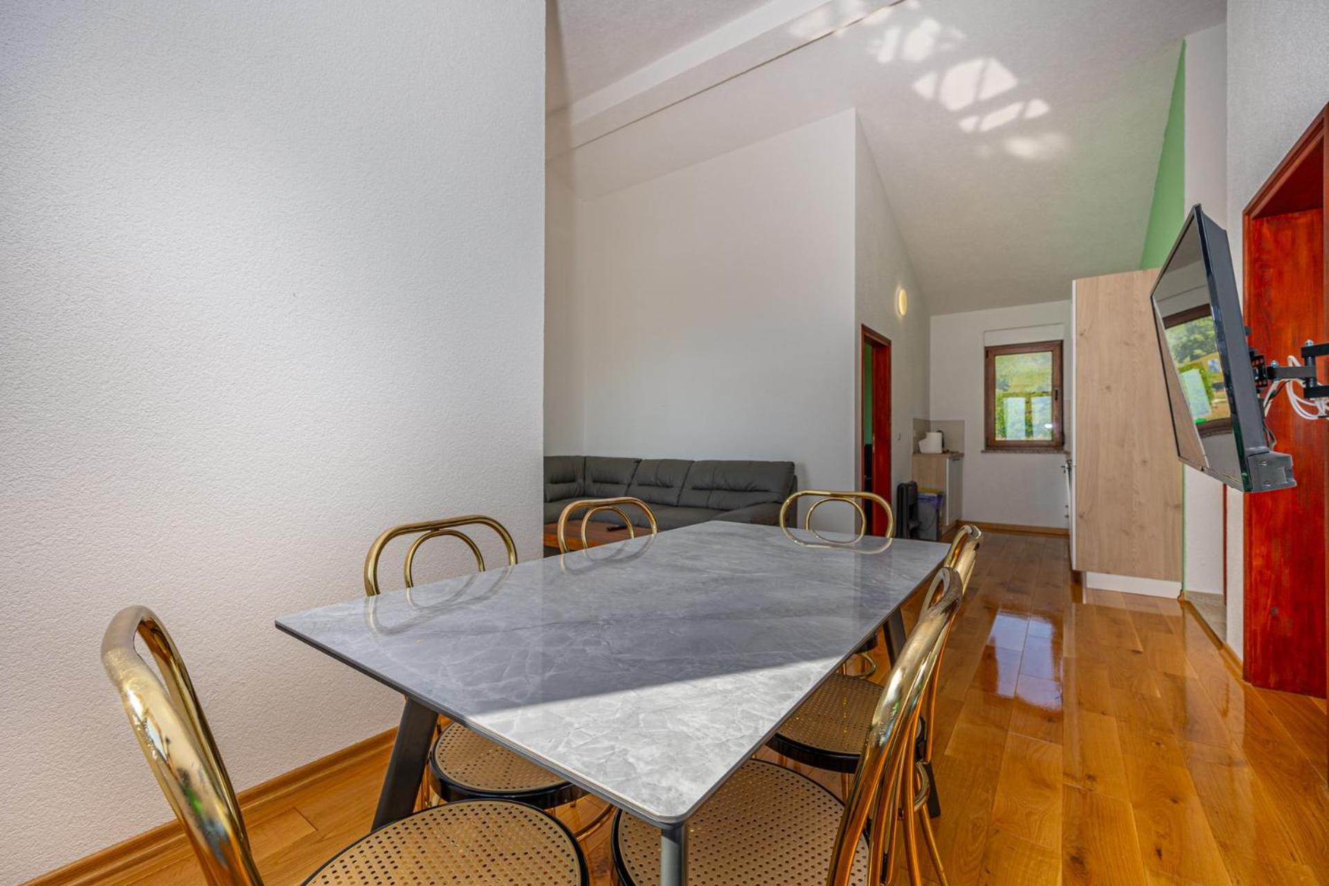Apartments Francoise