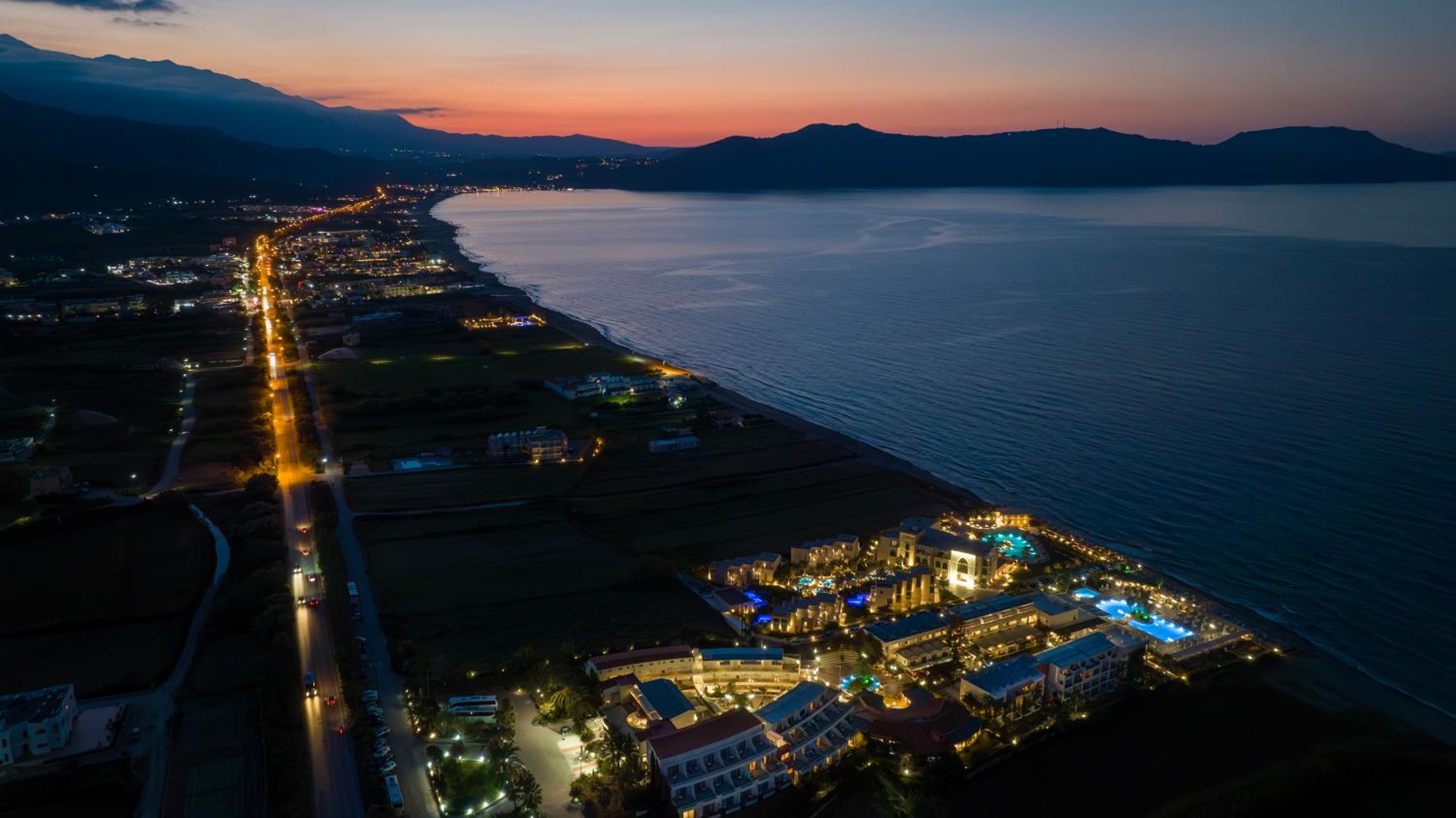 Hydramis Palace Beach Resort
