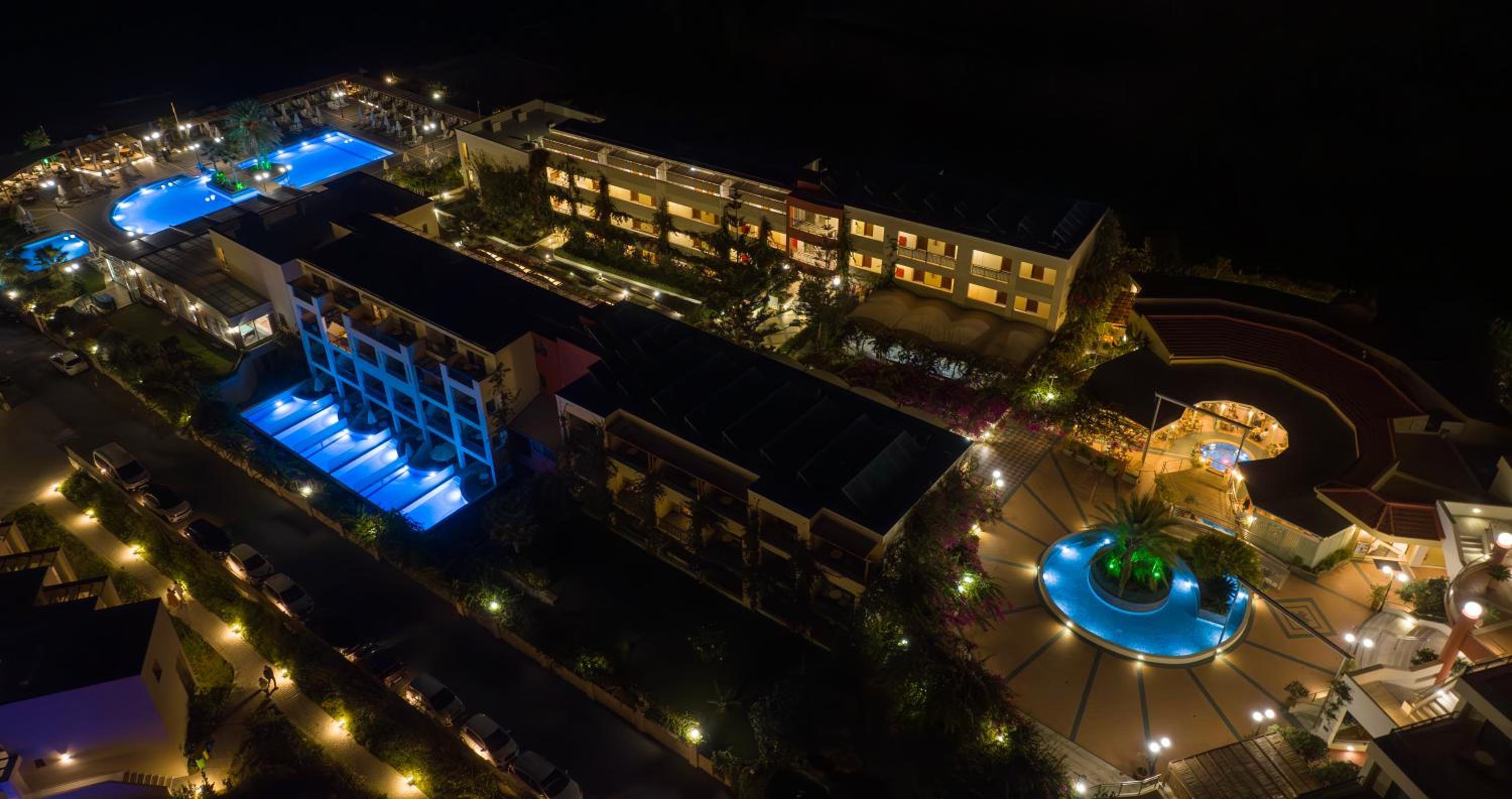 Hydramis Palace Beach Resort