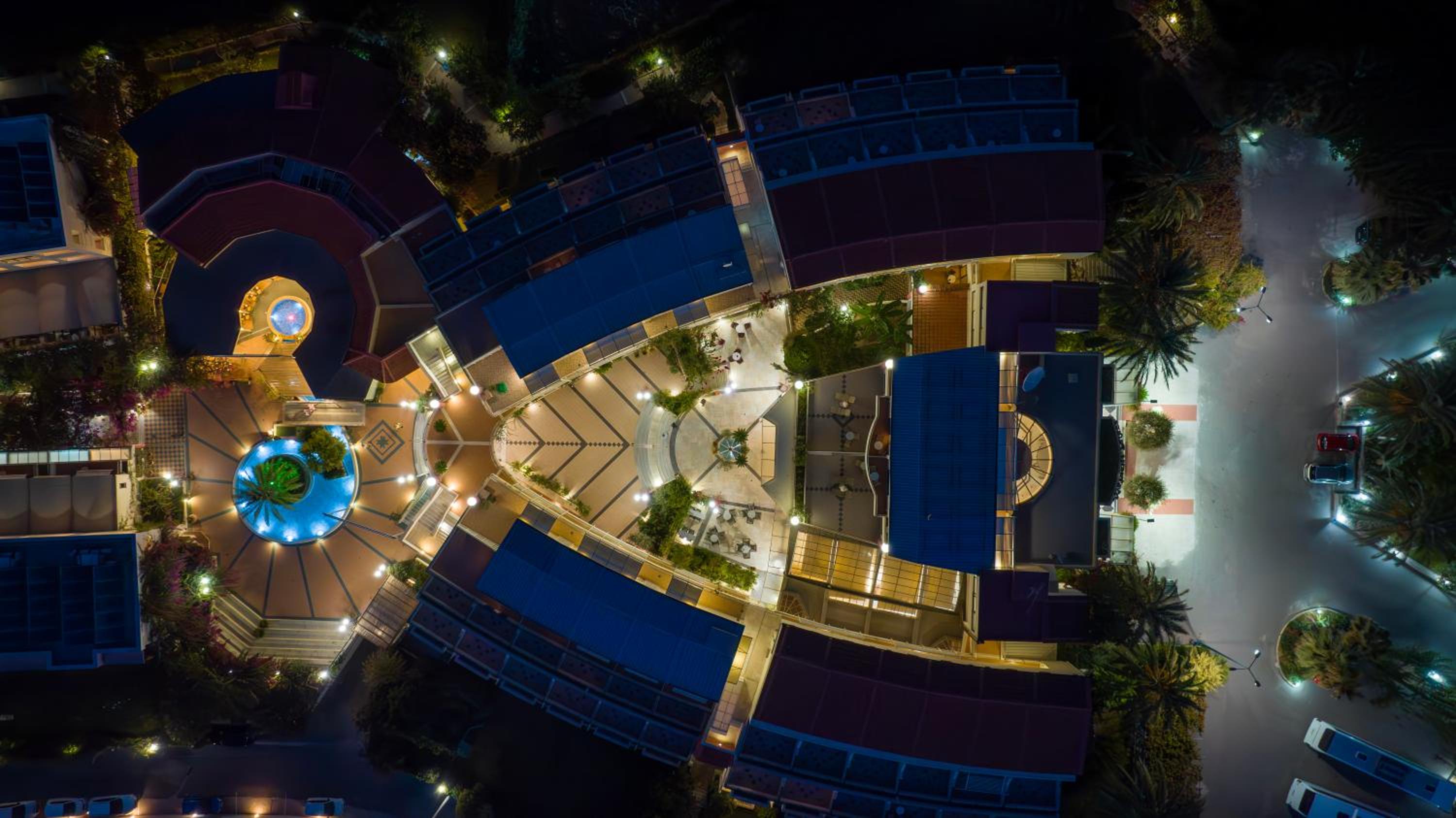 Hydramis Palace Beach Resort