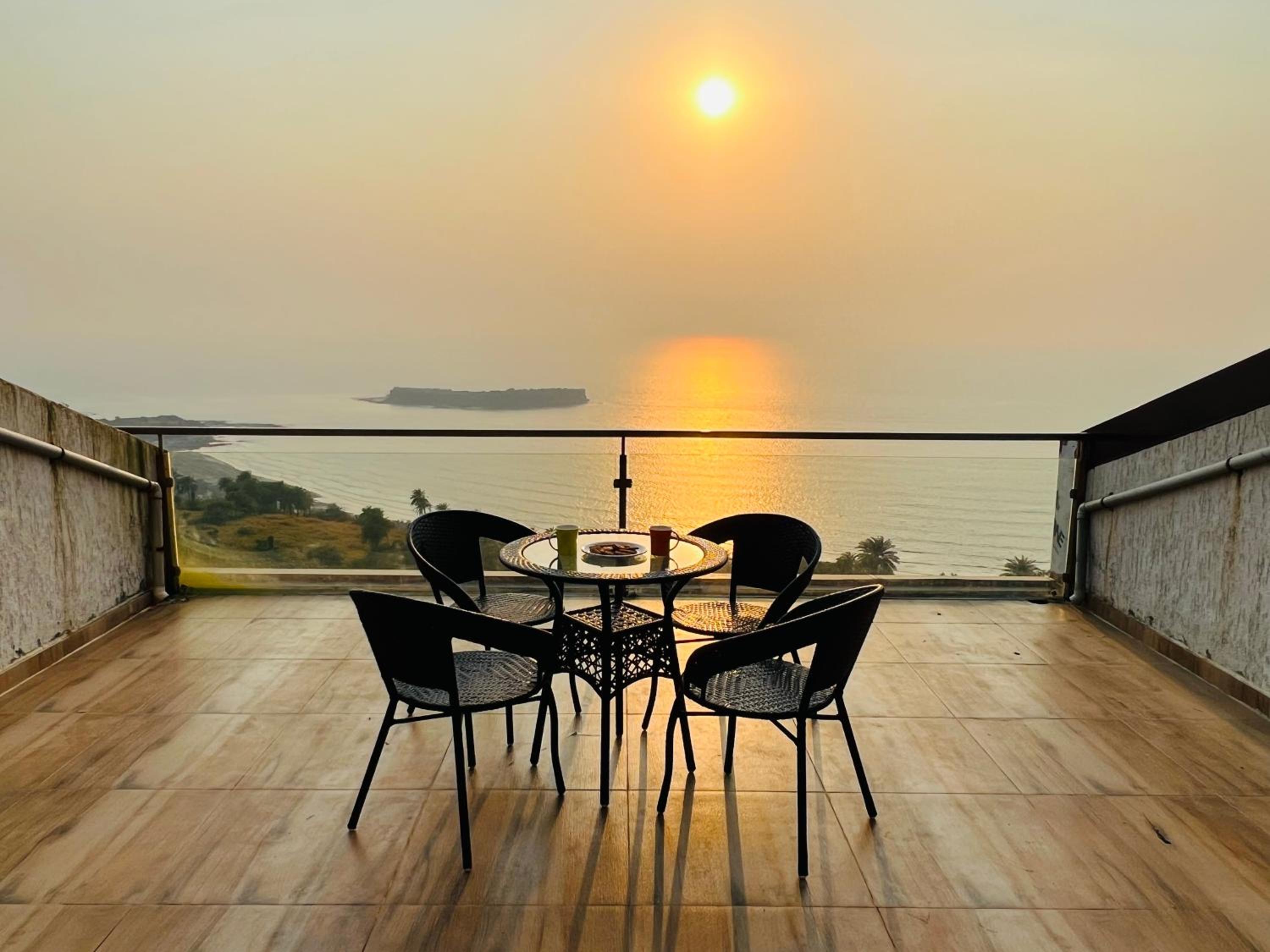 Sea view apartment in Harnai view 2