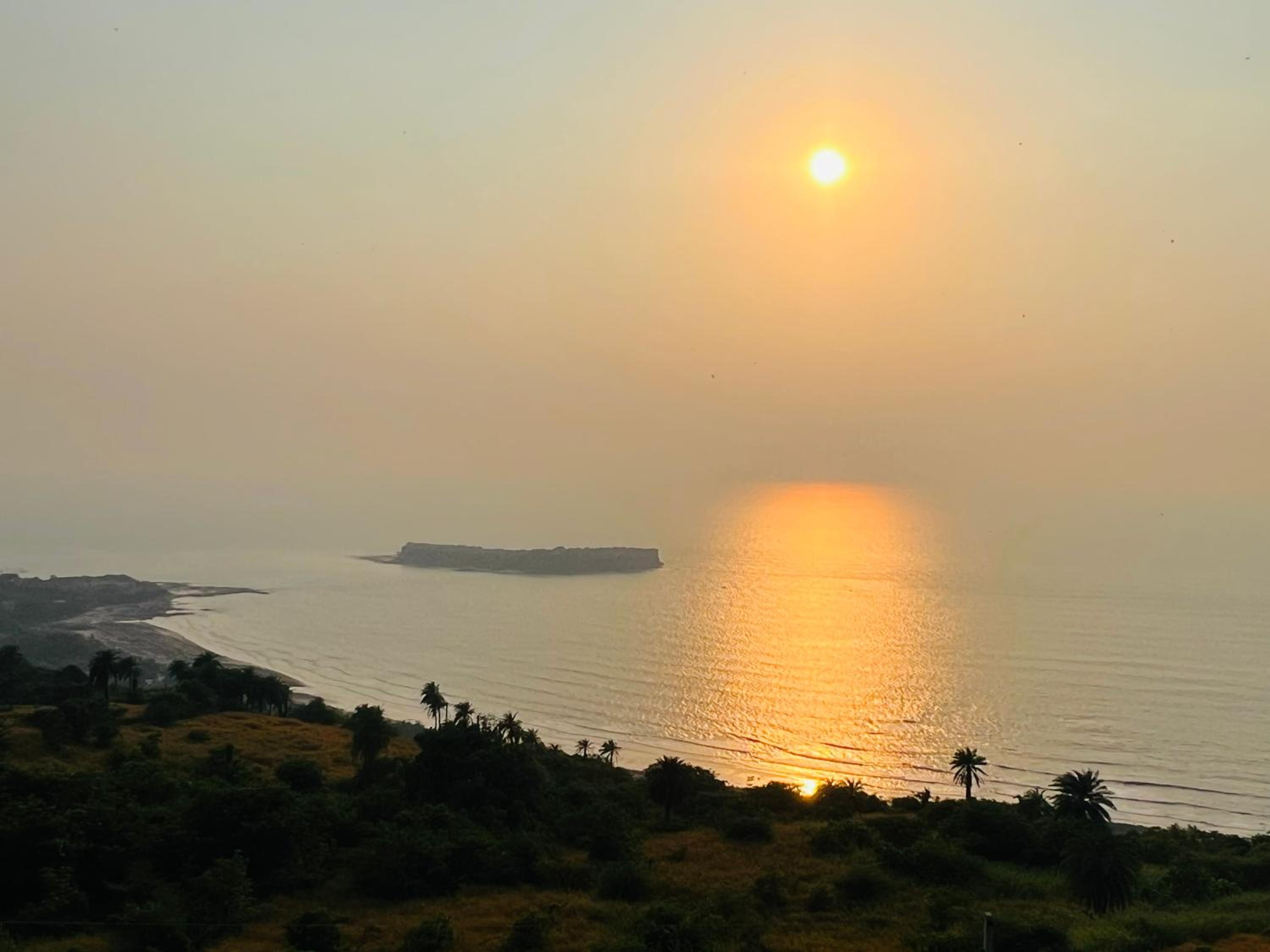 Sea view apartment in Harnai view 3