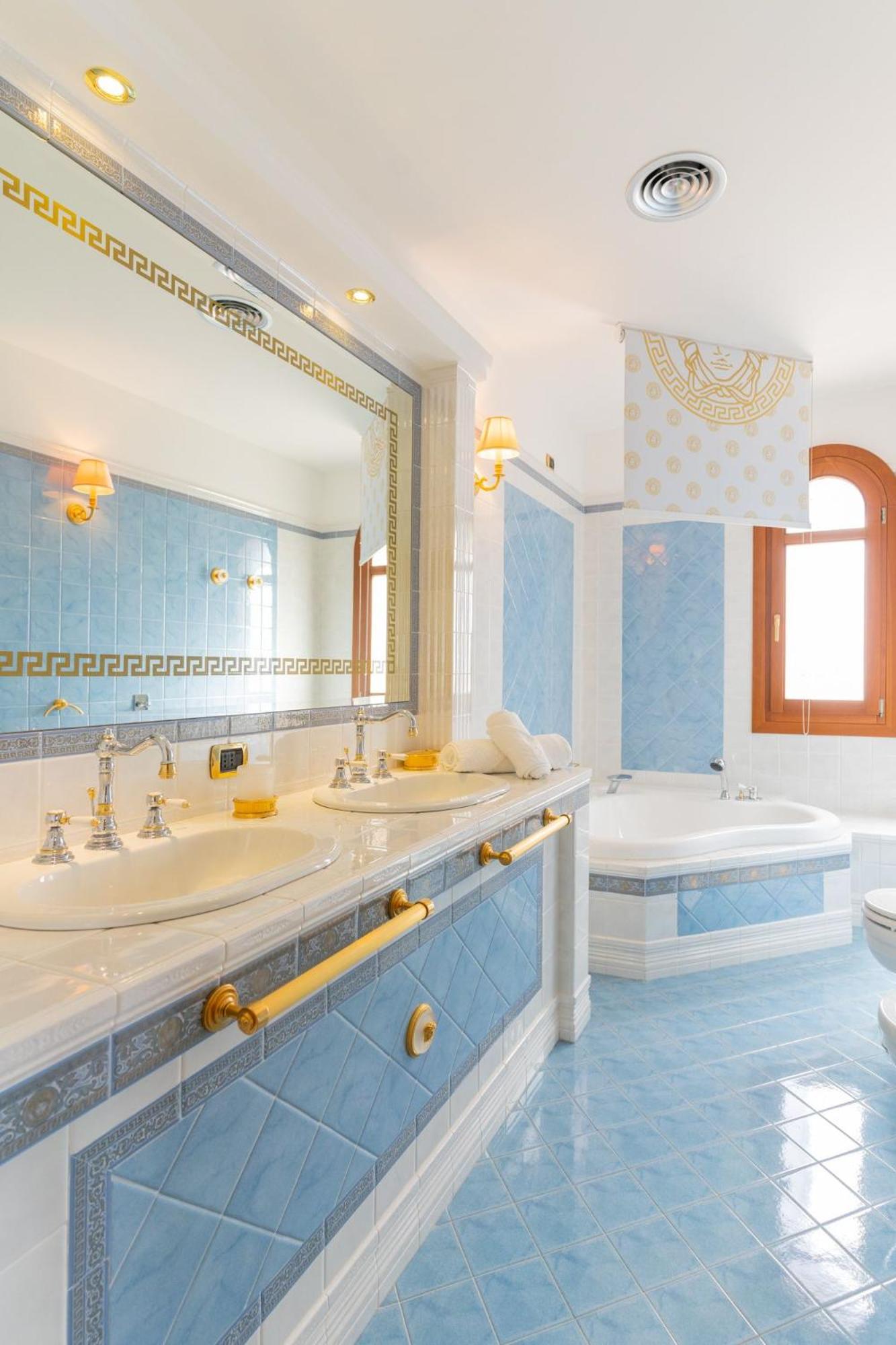House Nicasia: villa con piscina