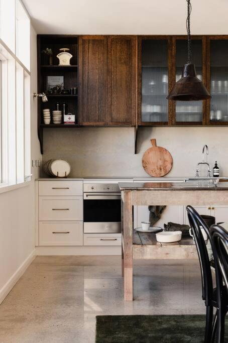 Jon Jon – Luxury in the heart of Beechworth