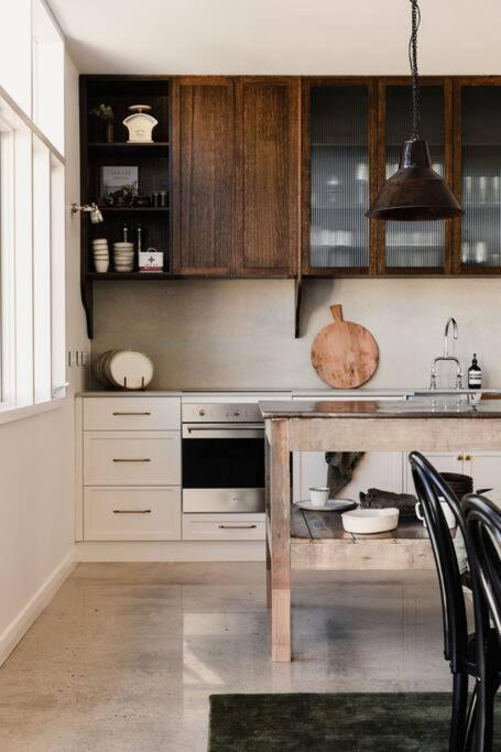Jon Jon – Luxury in the heart of Beechworth
