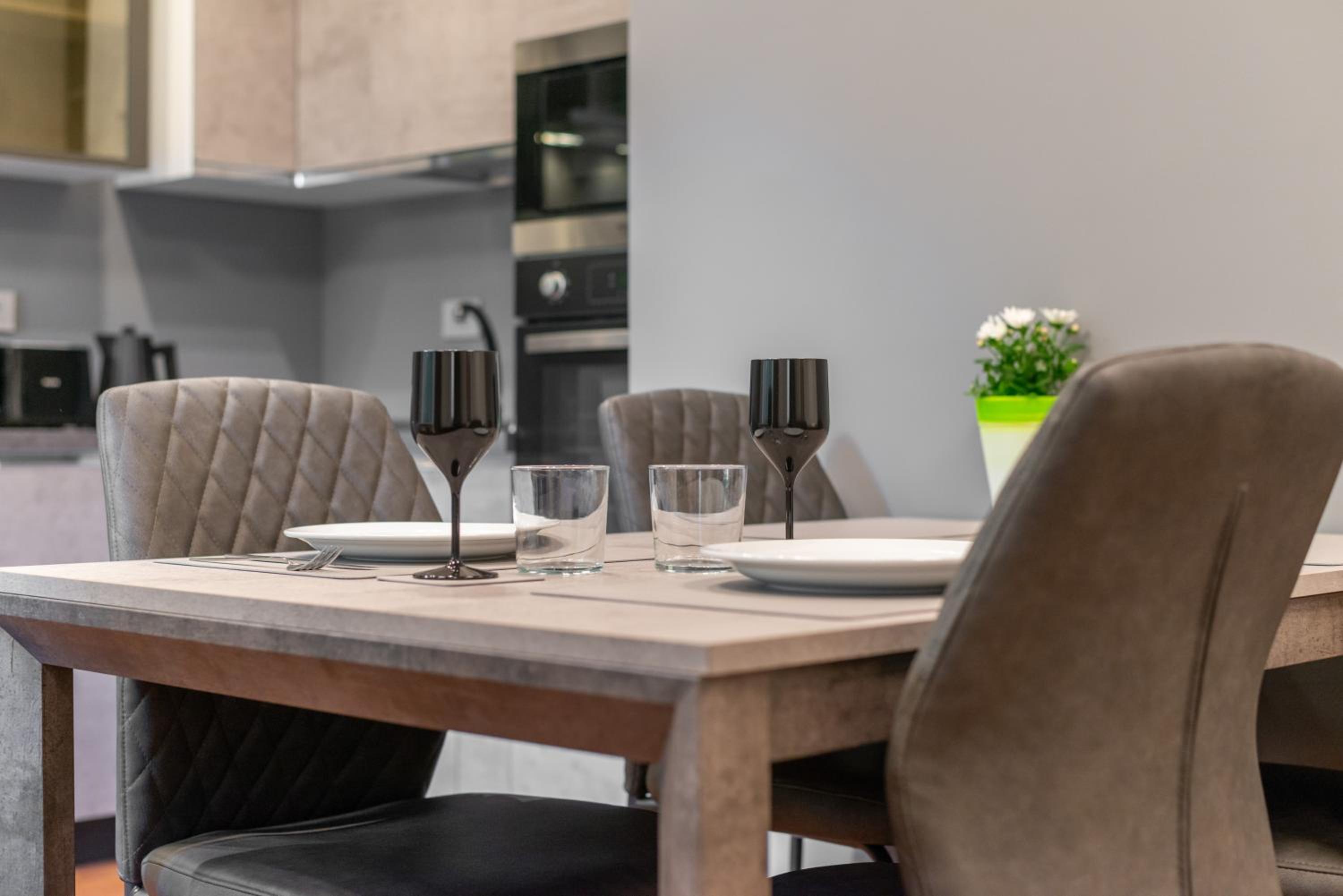 We Home - Broletto Boutique