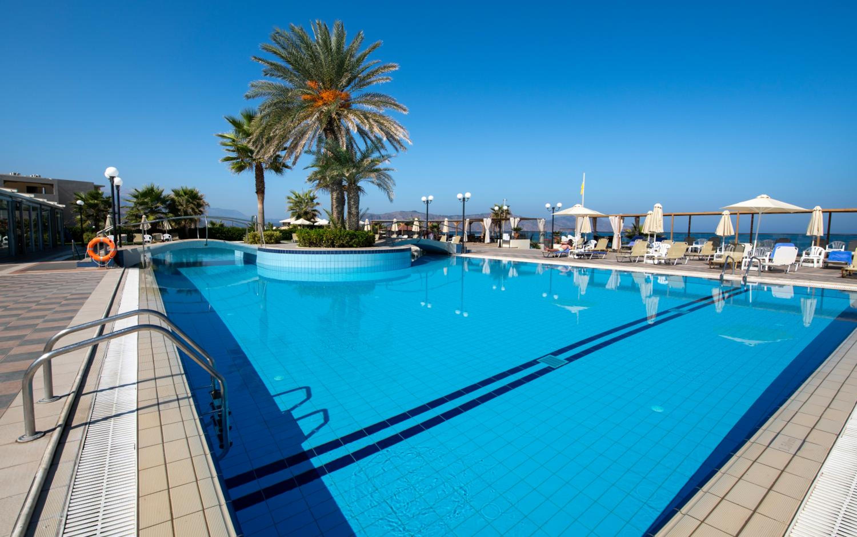 Hydramis Palace Beach Resort