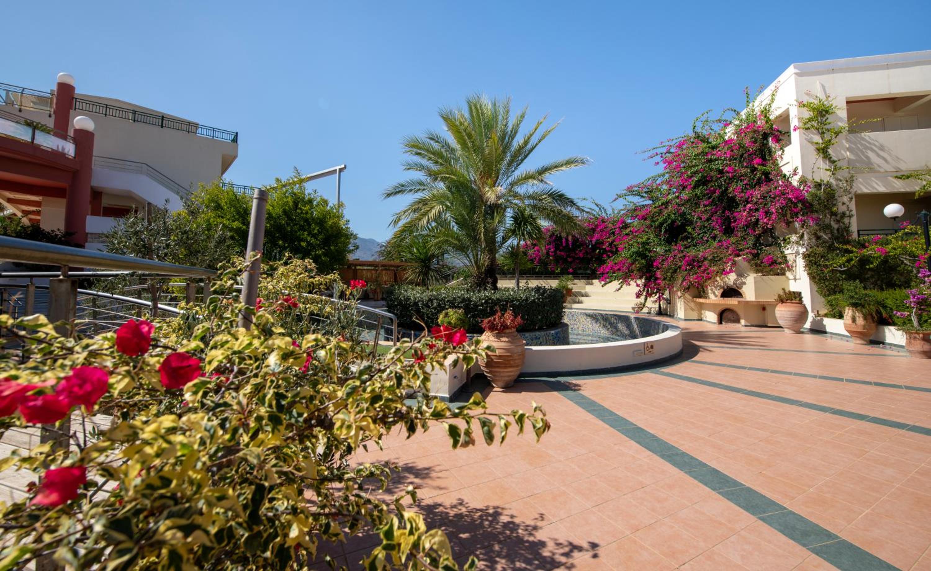Hydramis Palace Beach Resort