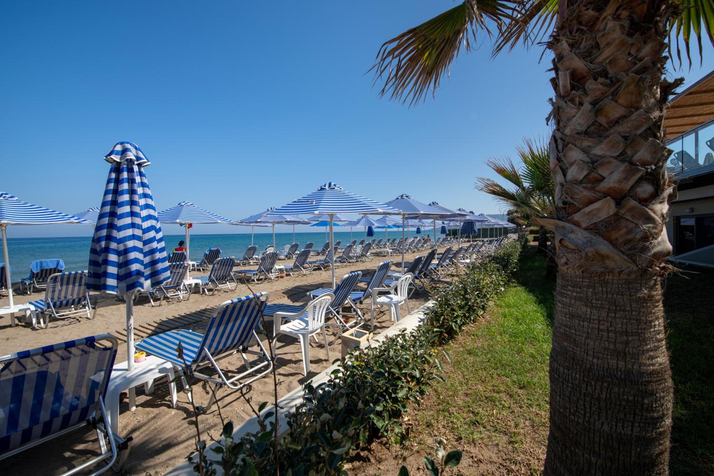 Hydramis Palace Beach Resort