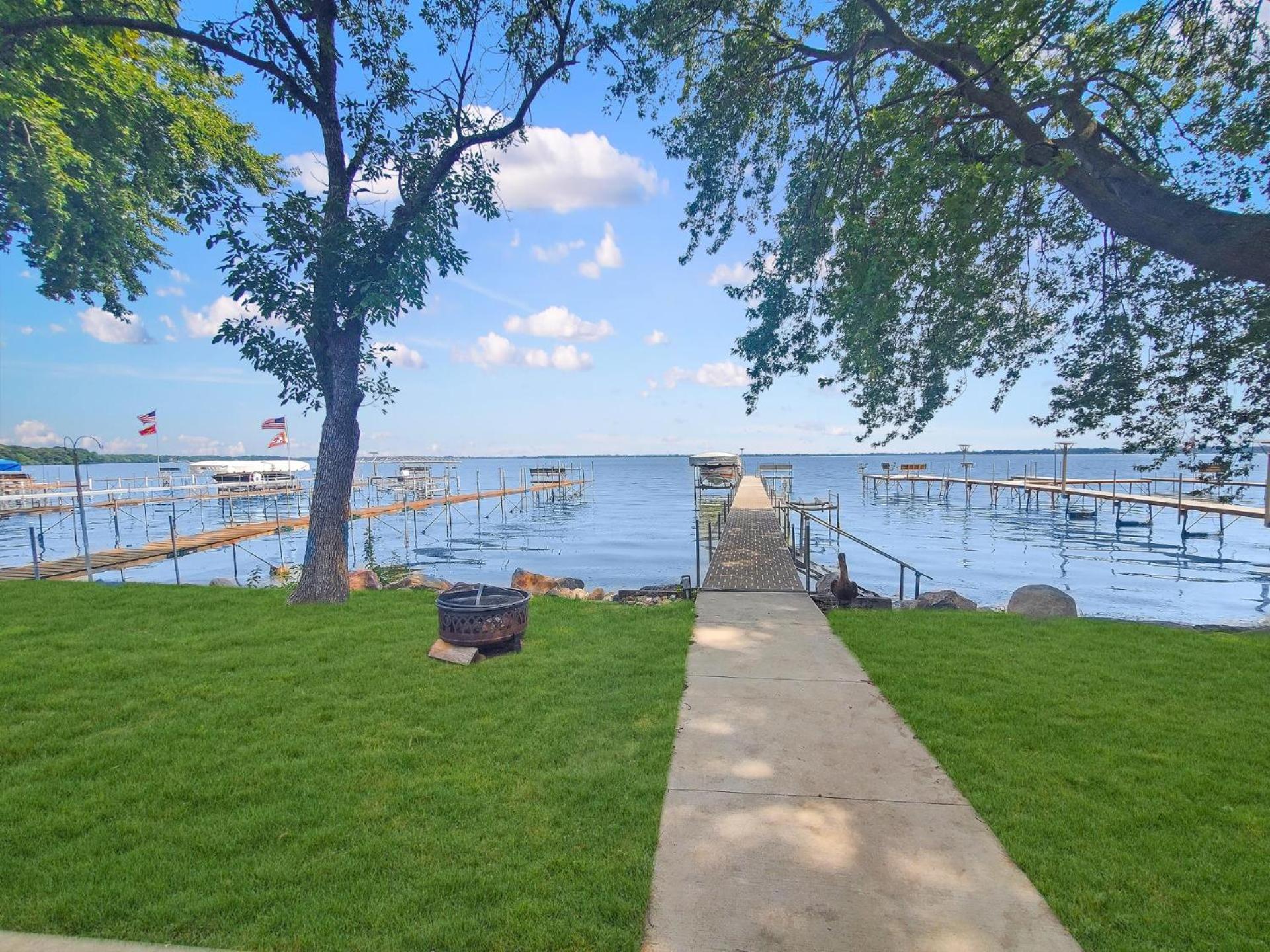 Anchors Away Cottage on Big Spirit Lake