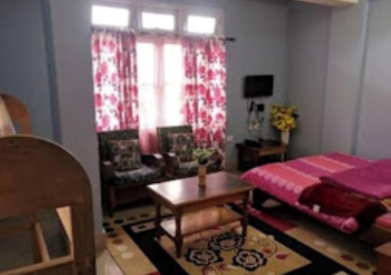 Photo 8