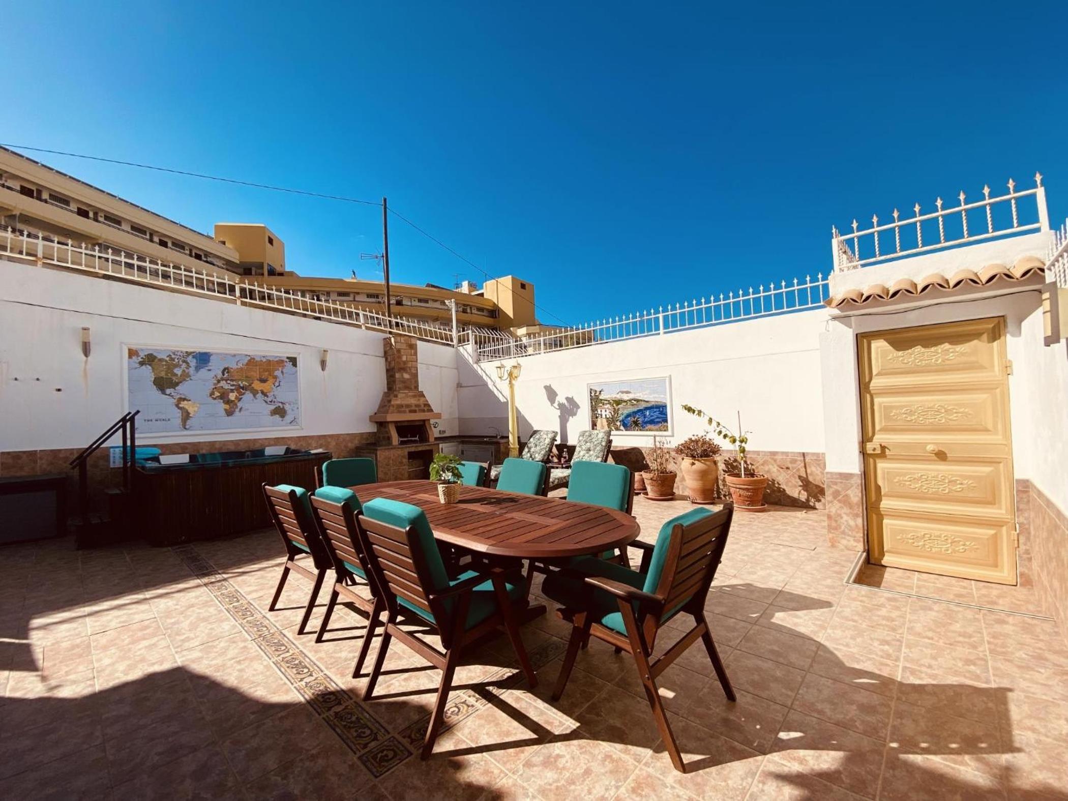 Hotel The Good Life Holiday Home