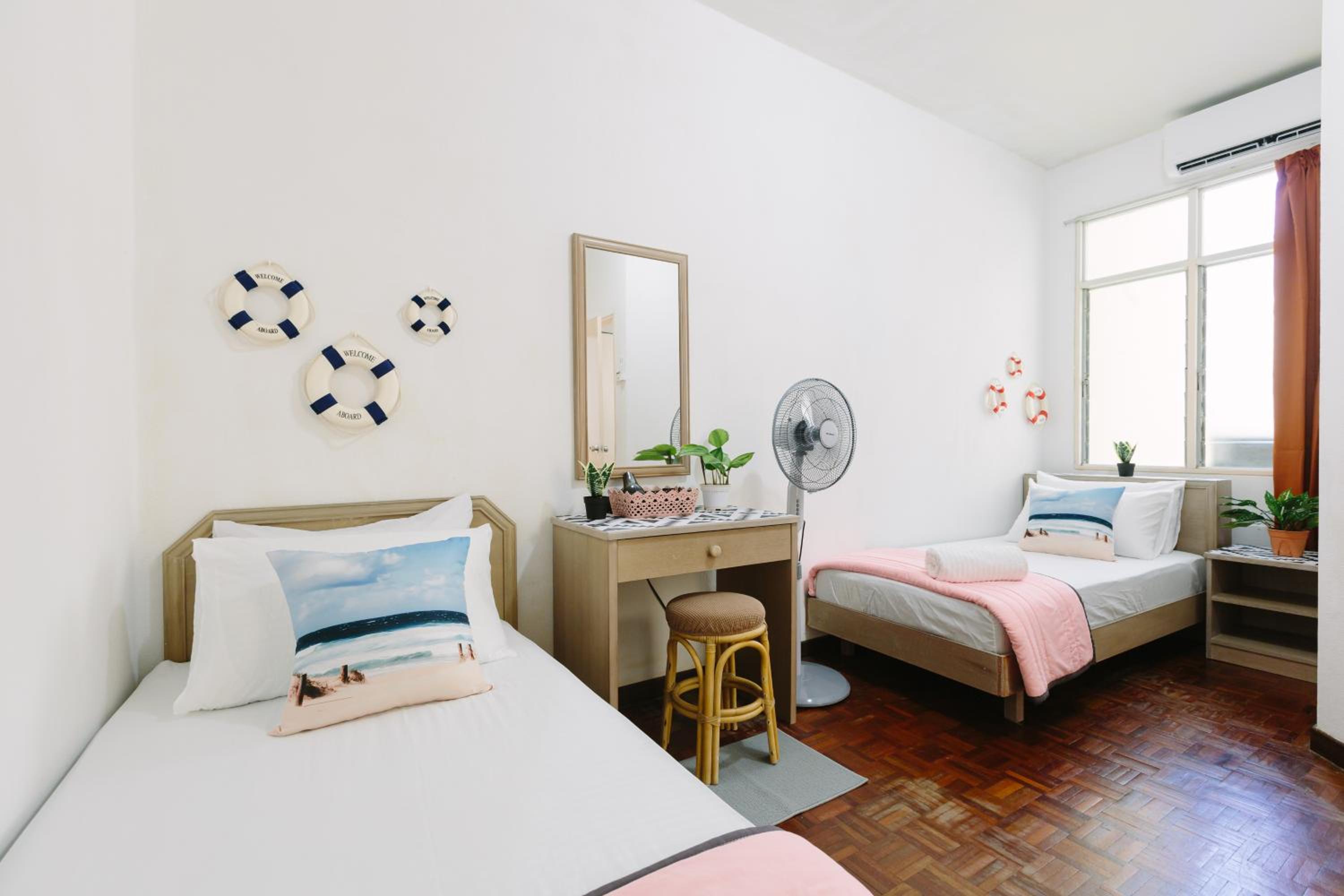 EE's Seaside House - Homestay 3 min walk to beach photo 4