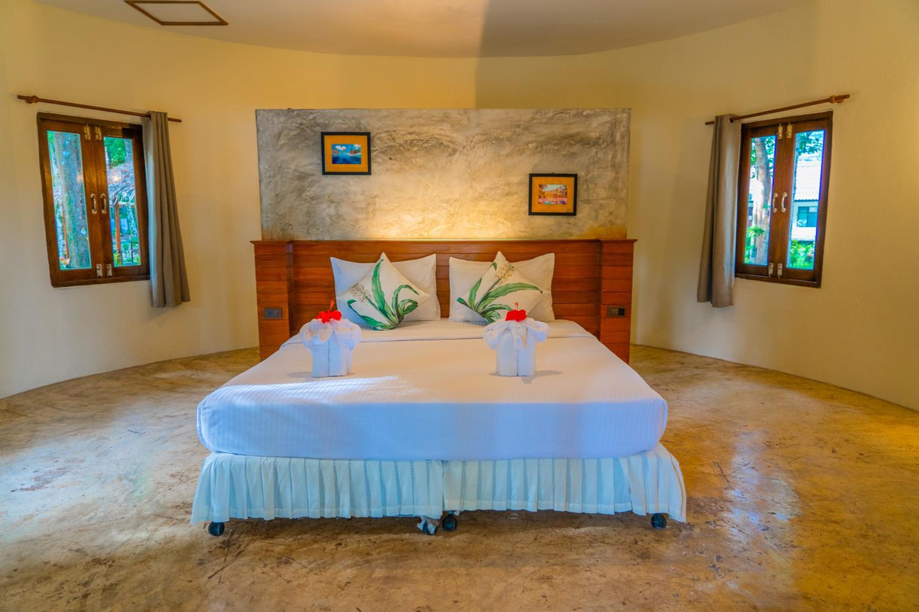 The Tropical Beach Resort