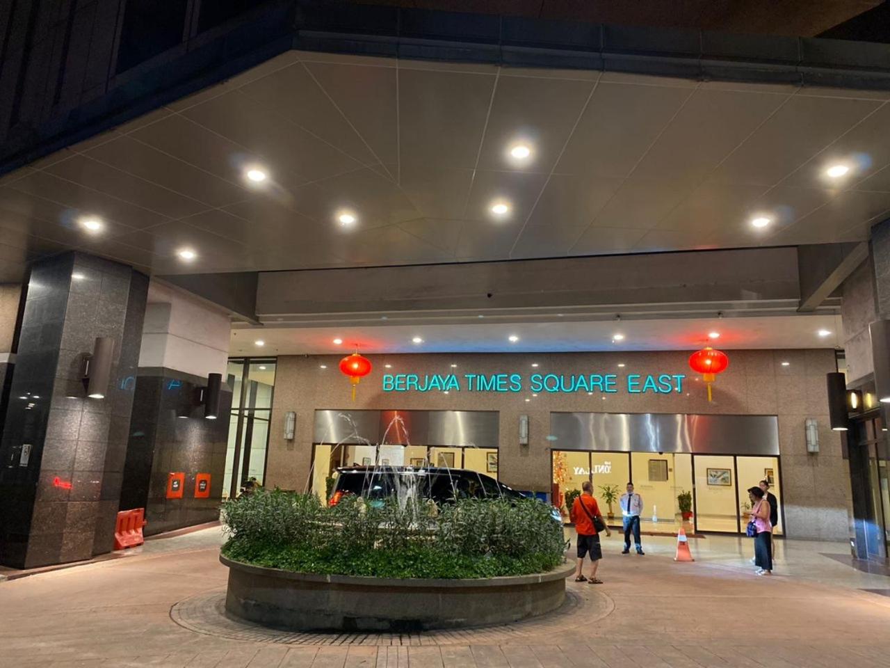 Serviced Apartments at Times Square Kuala Lumpur by Robinsons