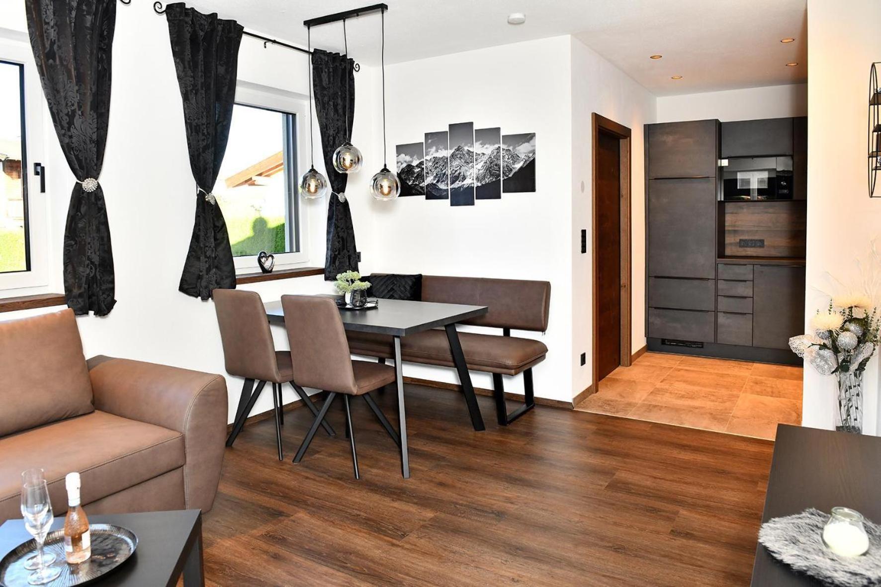 Appartement Edelschwarz