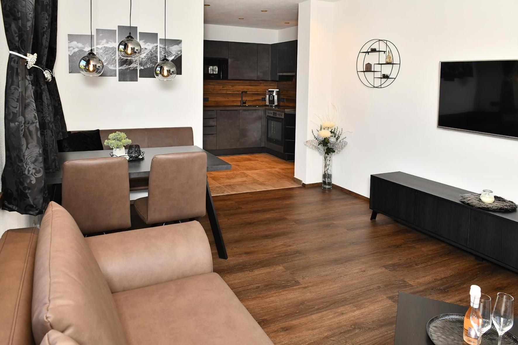 Appartement Edelschwarz
