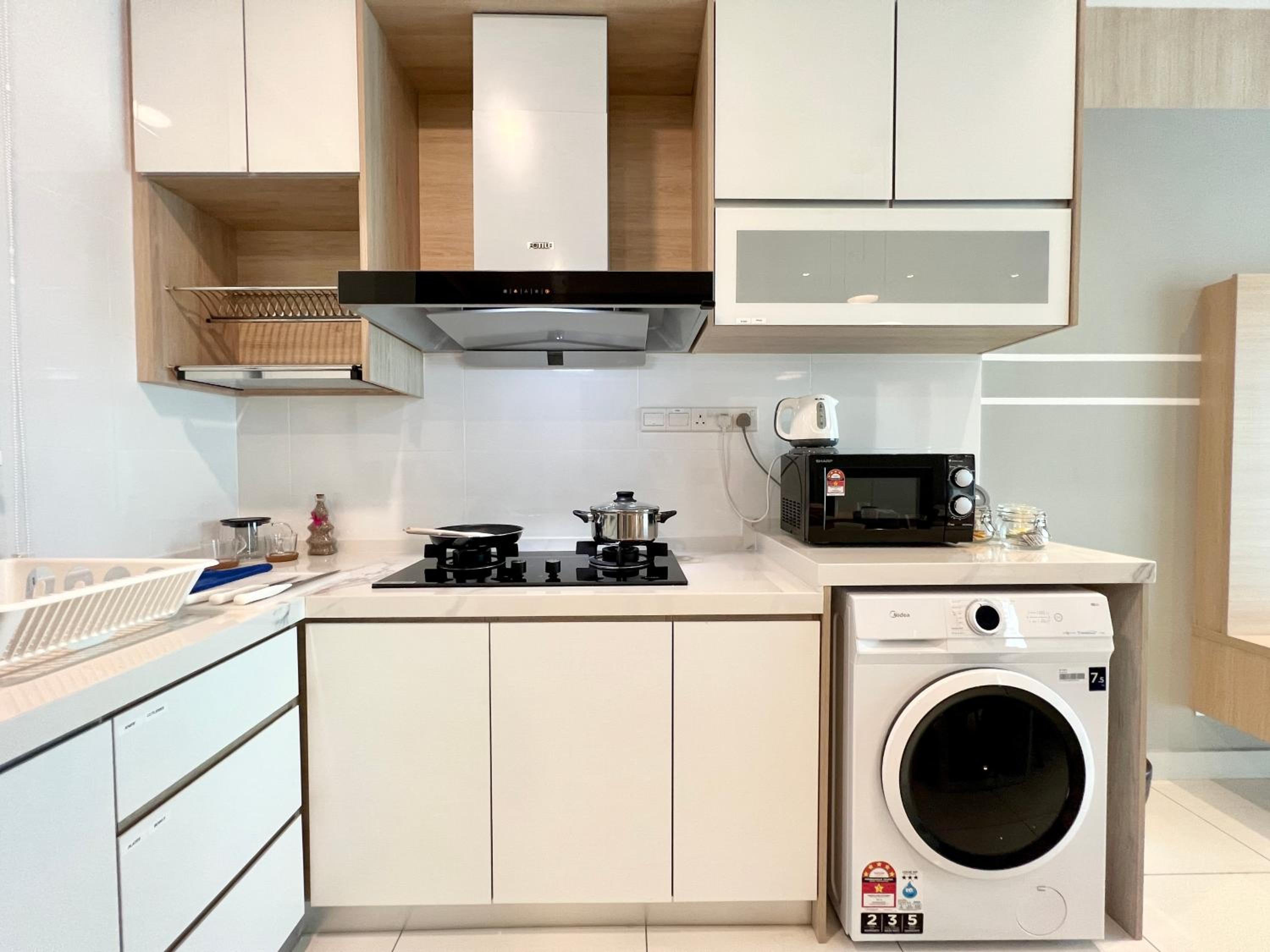 Court 28 Residence KL Suites 2 Bedroom Apartment by Sleepy Bear