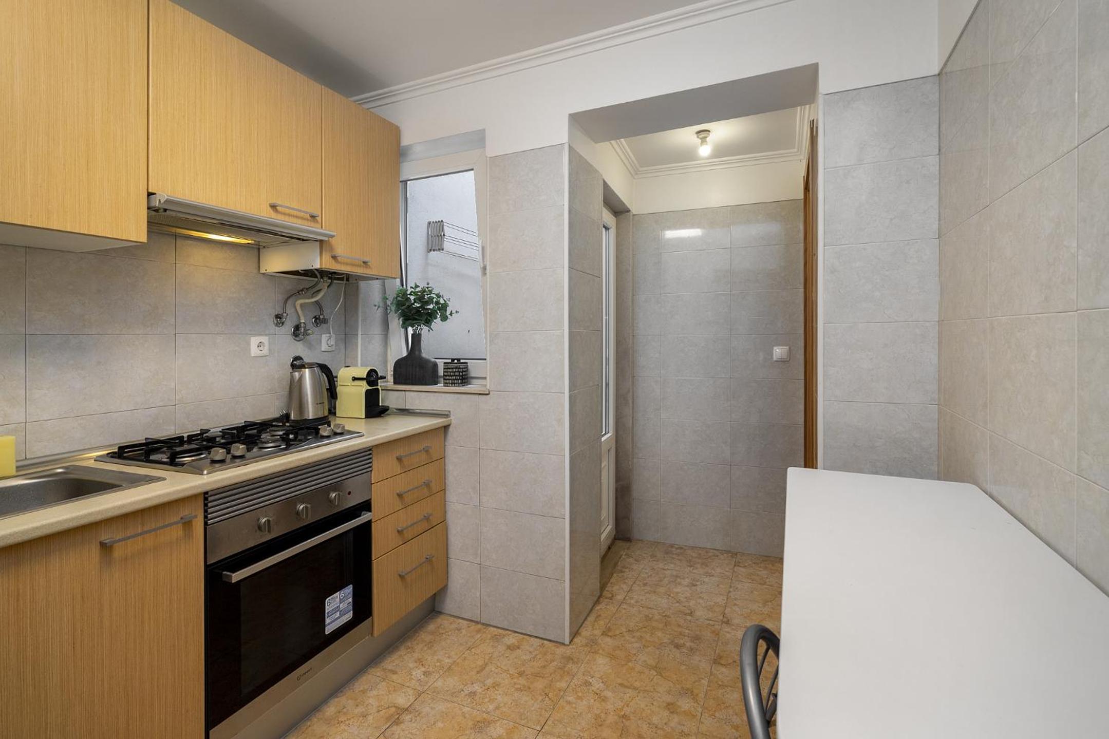 WHome Downtown 1-BR Great for Mid-term Rentals view 2