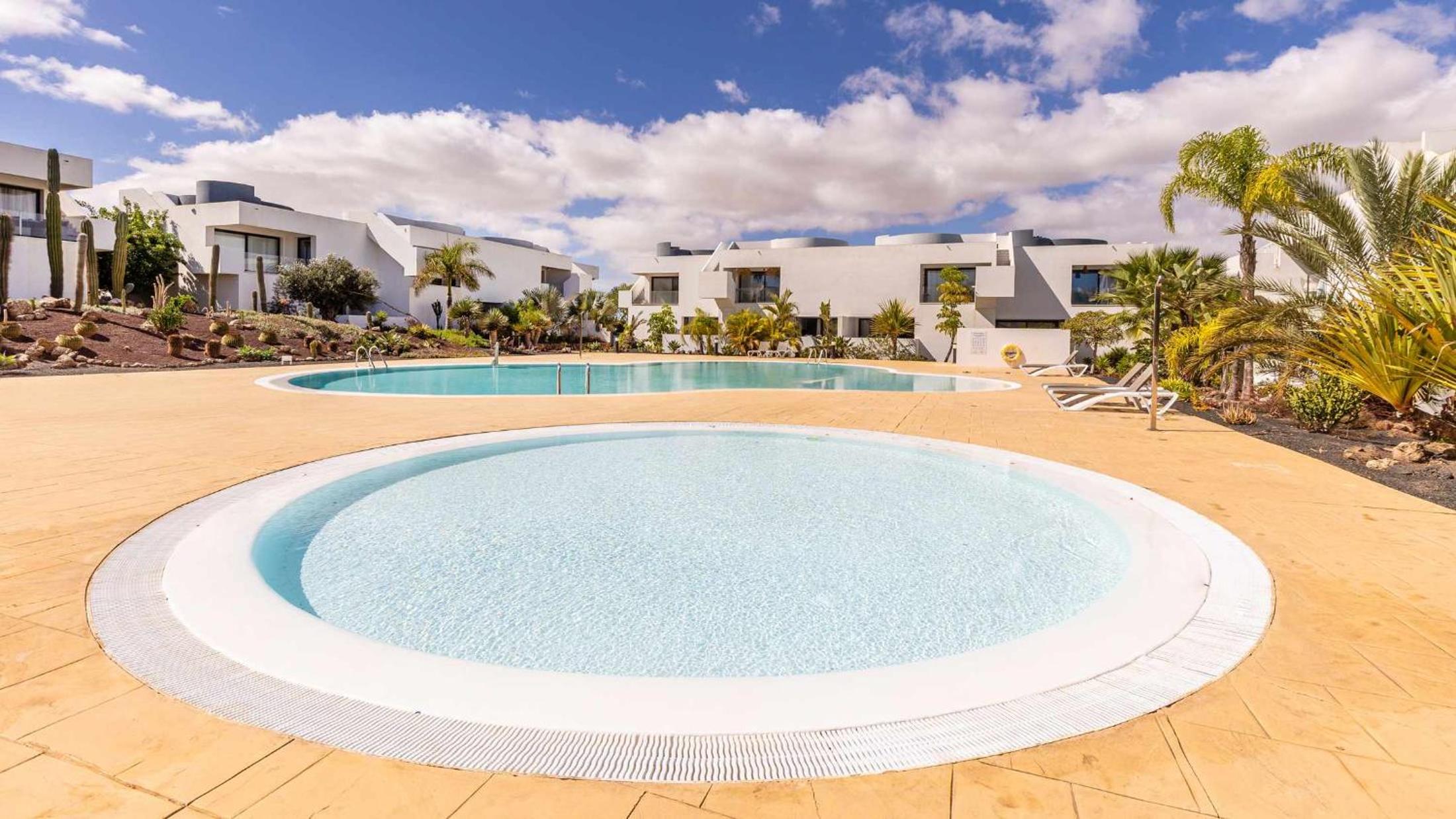 Puipana, precioso apartamento con piscina
