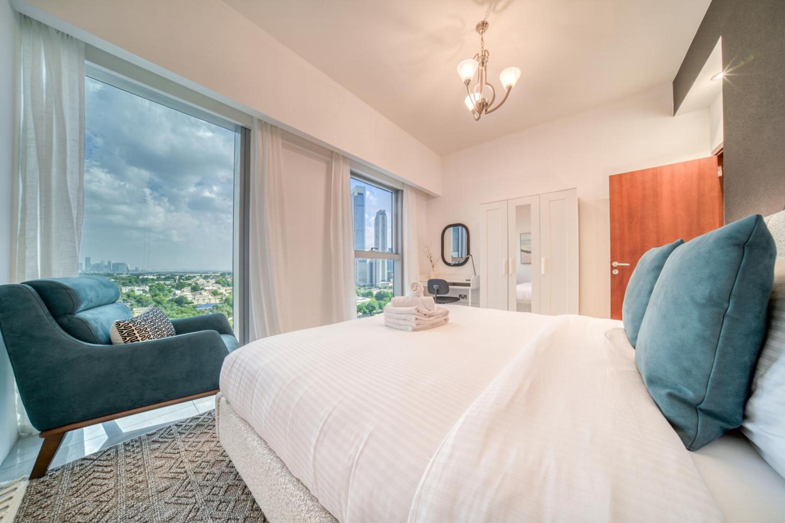 Central Park Towers, City View - DIFC - Mint Stay
