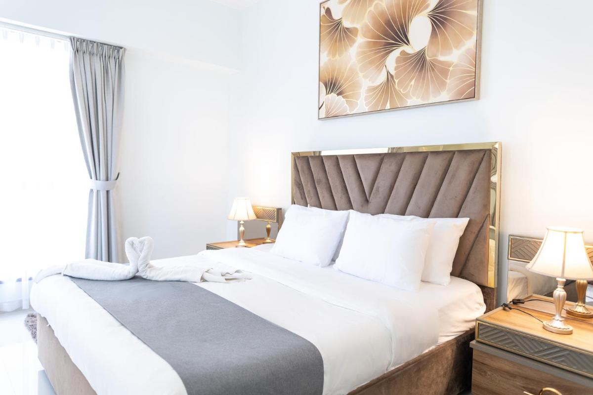 HAPPY SEASON - JBR apartments, Beach Front, Top furnished
