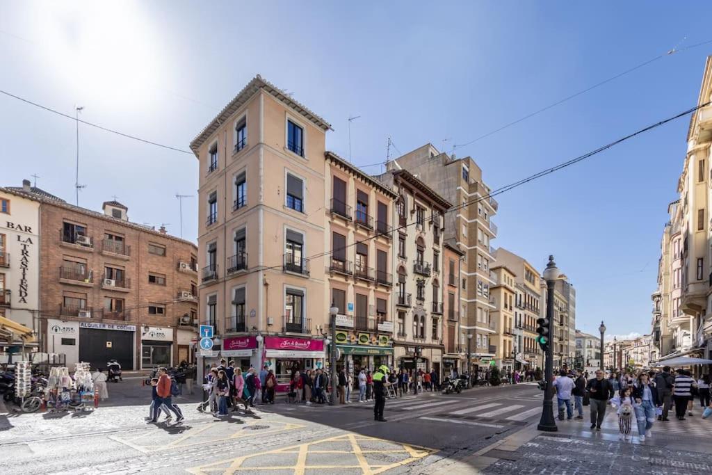 31EnjoyGranadaCentro. Parking opcional.