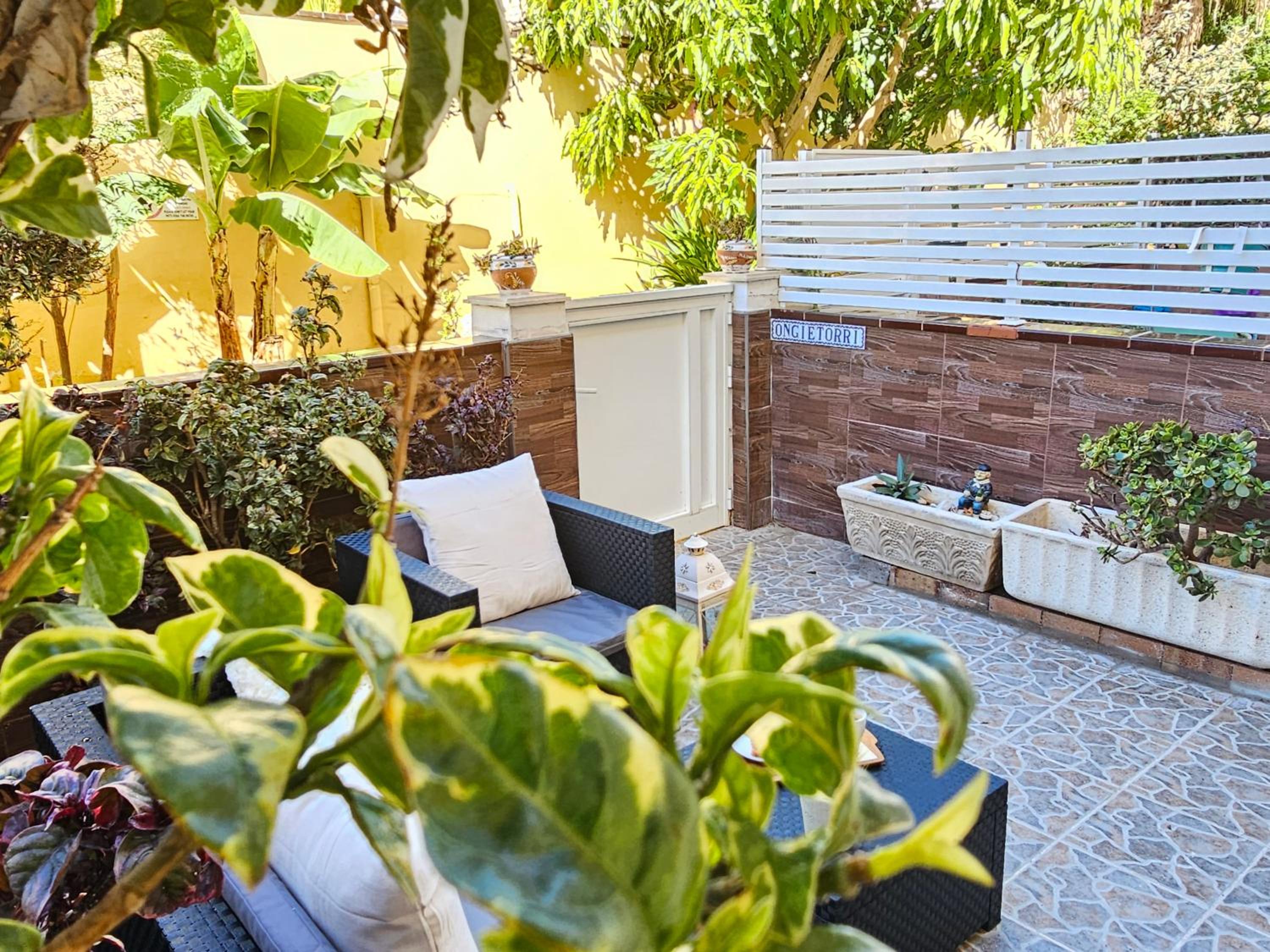 NEW POSITIVE VIBES HOLIDAYS HOME, Playa de las Americas, Tenerife