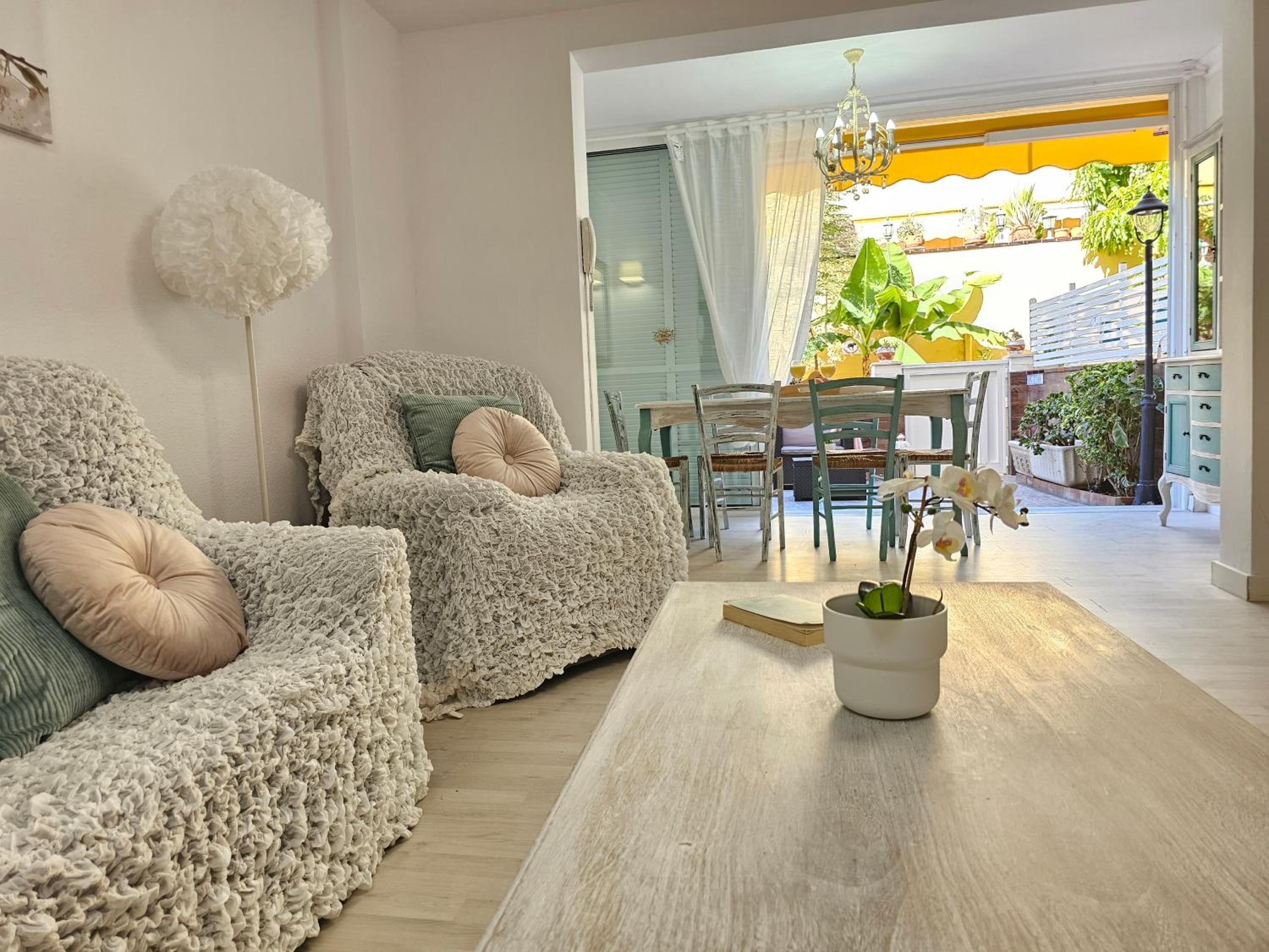 NEW POSITIVE VIBES HOLIDAYS HOME, Playa de las Americas, Tenerife