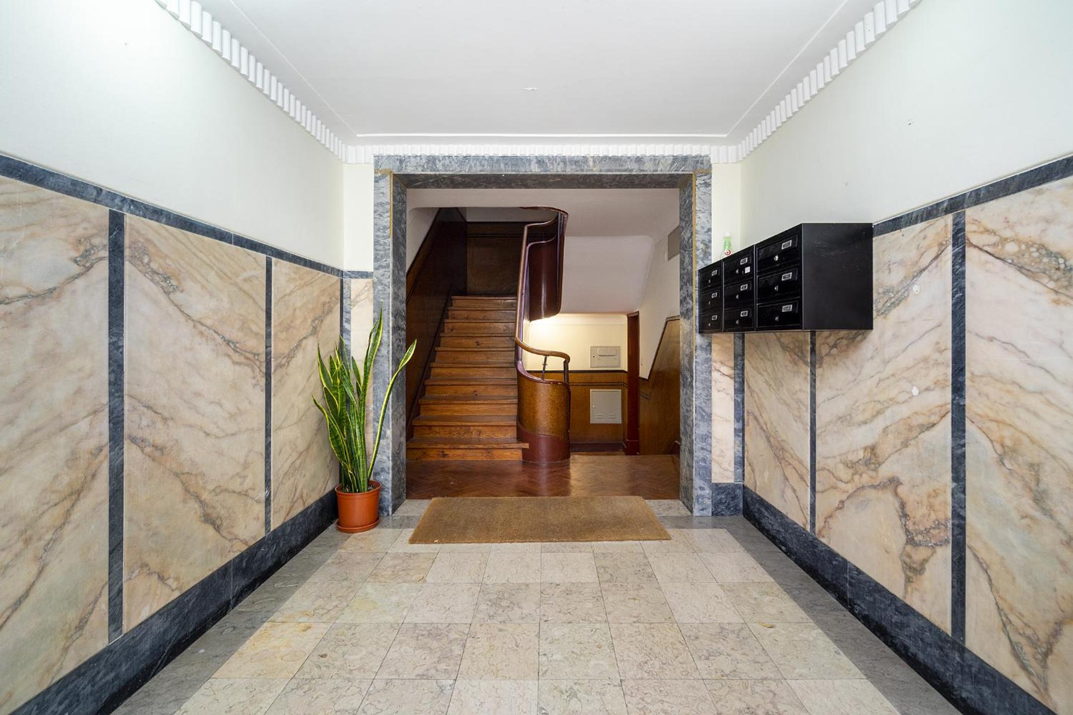 WHome Premium Alfama 2-BR Great for Remote Workers & Digital Nomads