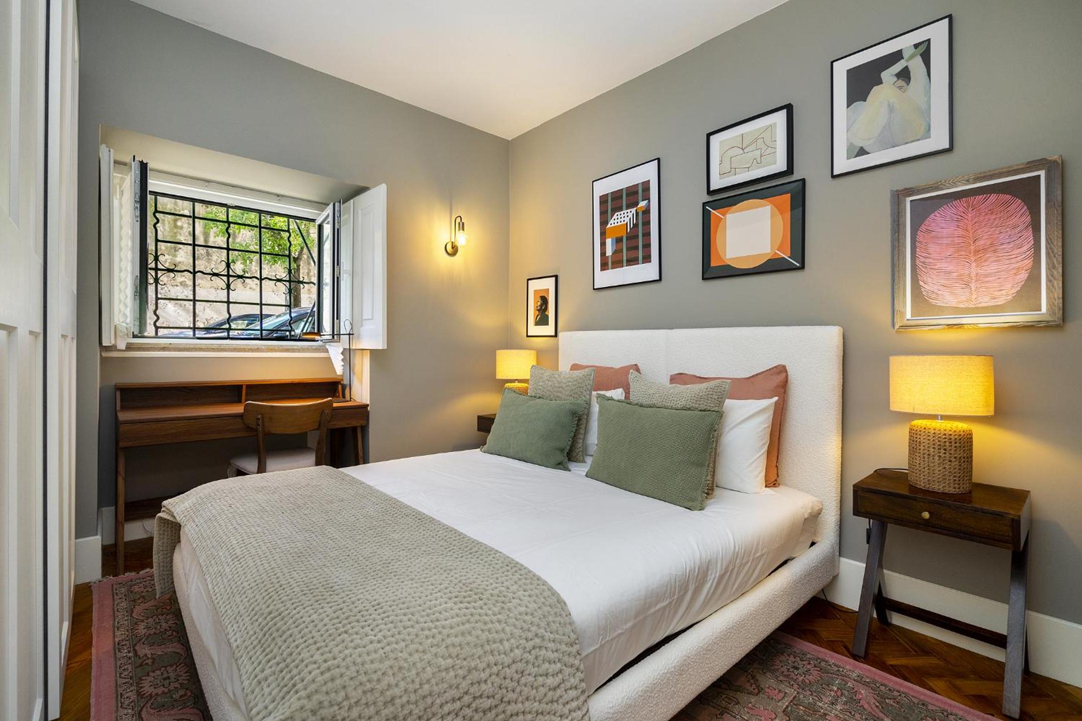 WHome Premium Alfama 2-BR Great for Remote Workers & Digital Nomads