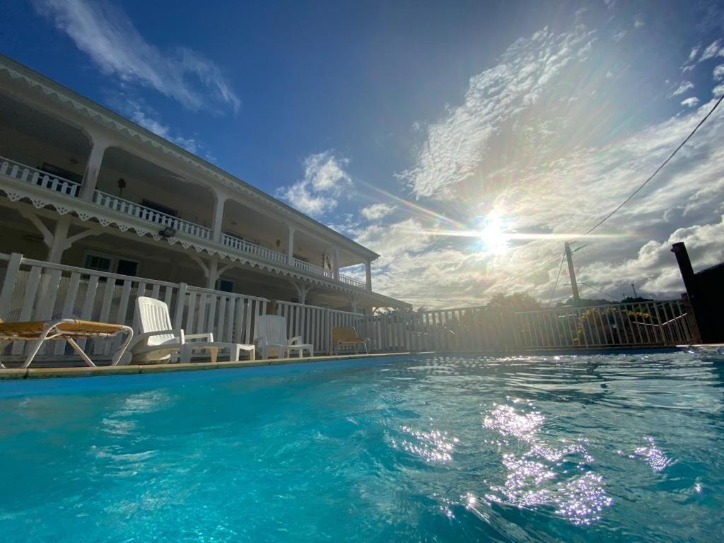Bas de Villa avec piscine - 15 min des plages view 2