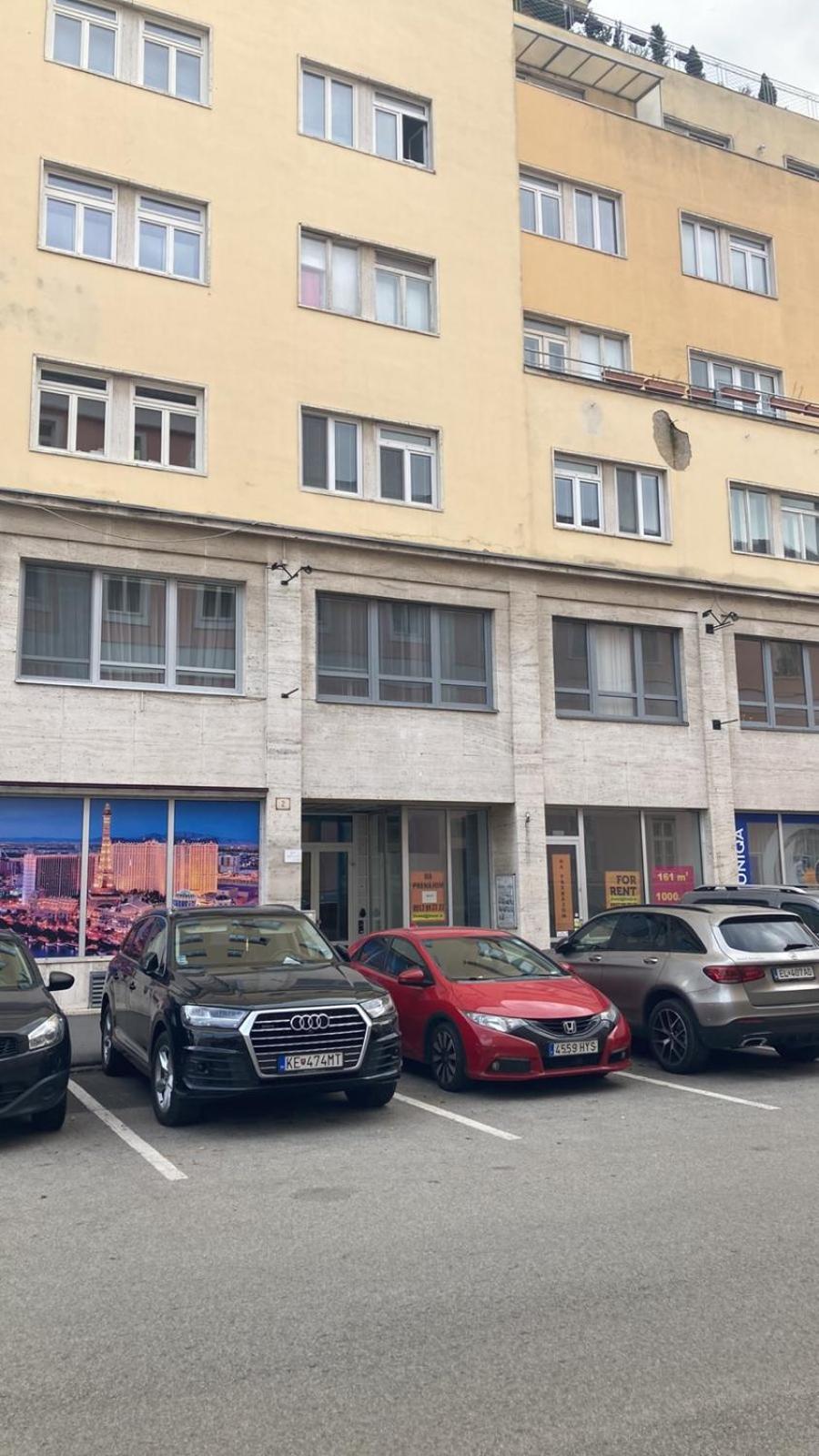 Premium Apt Kosice Center 3 room 150m2 Hlavna ulica view 2
