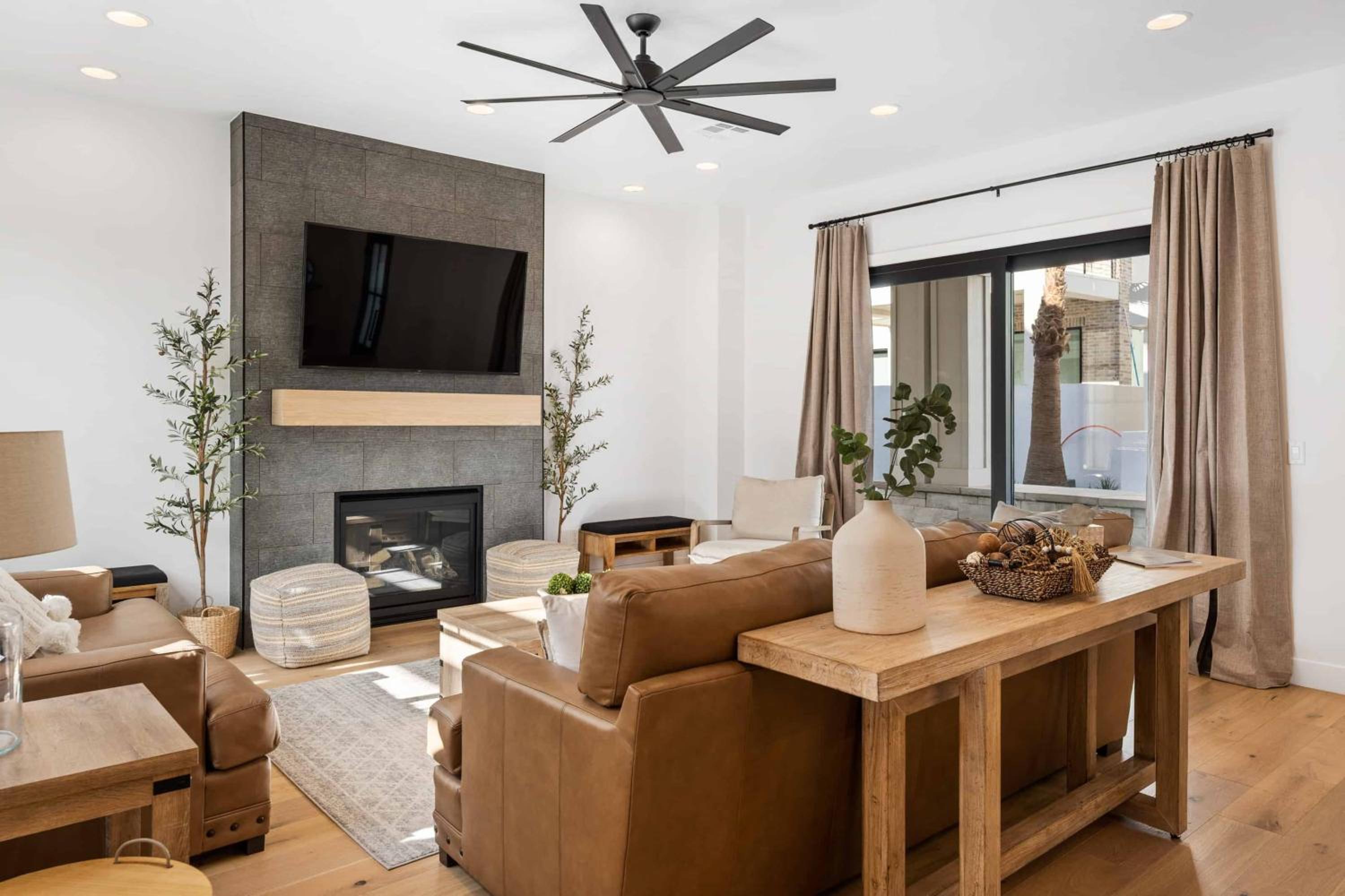 Desert Gem home view 5