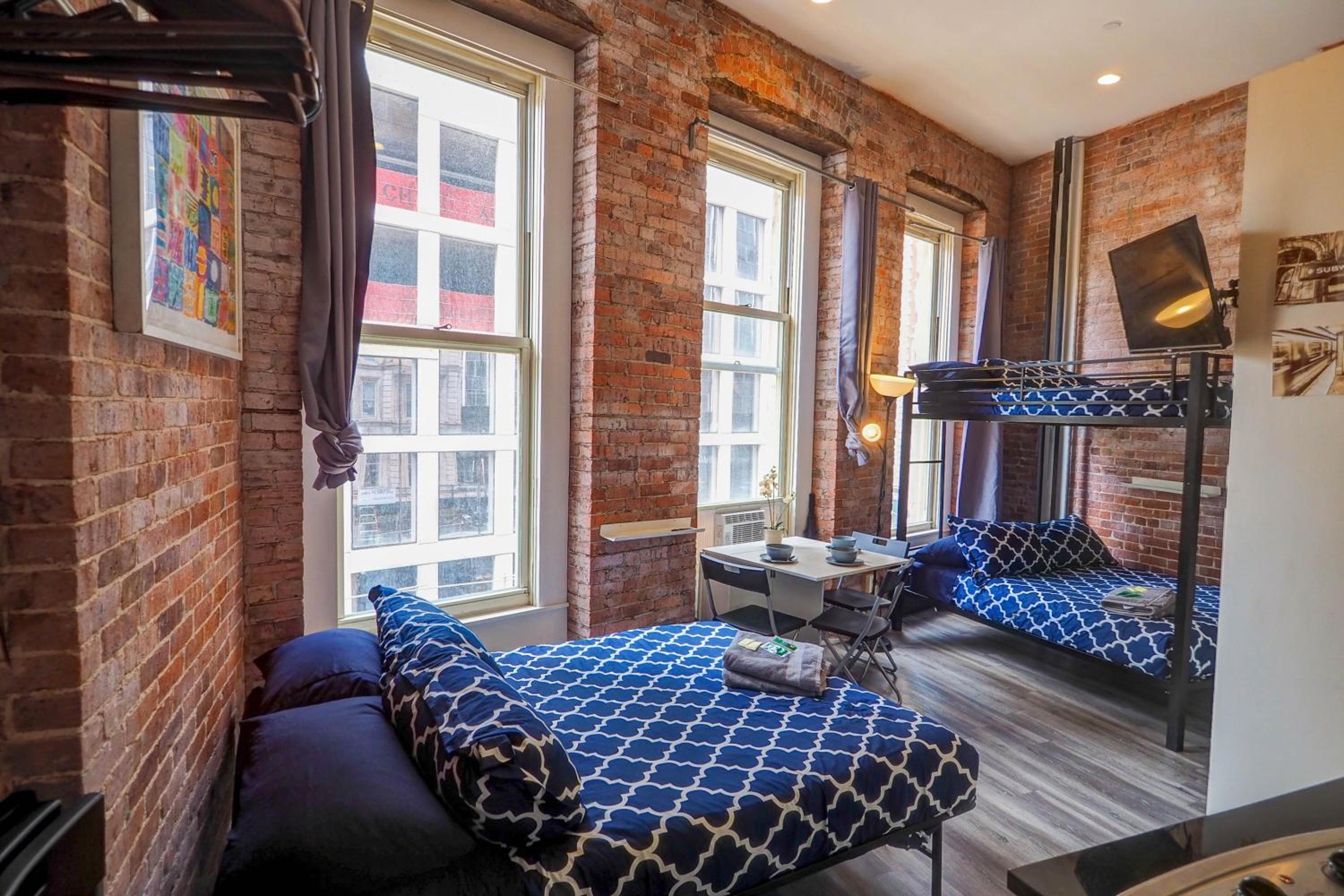 Empire Broadway Retreats
