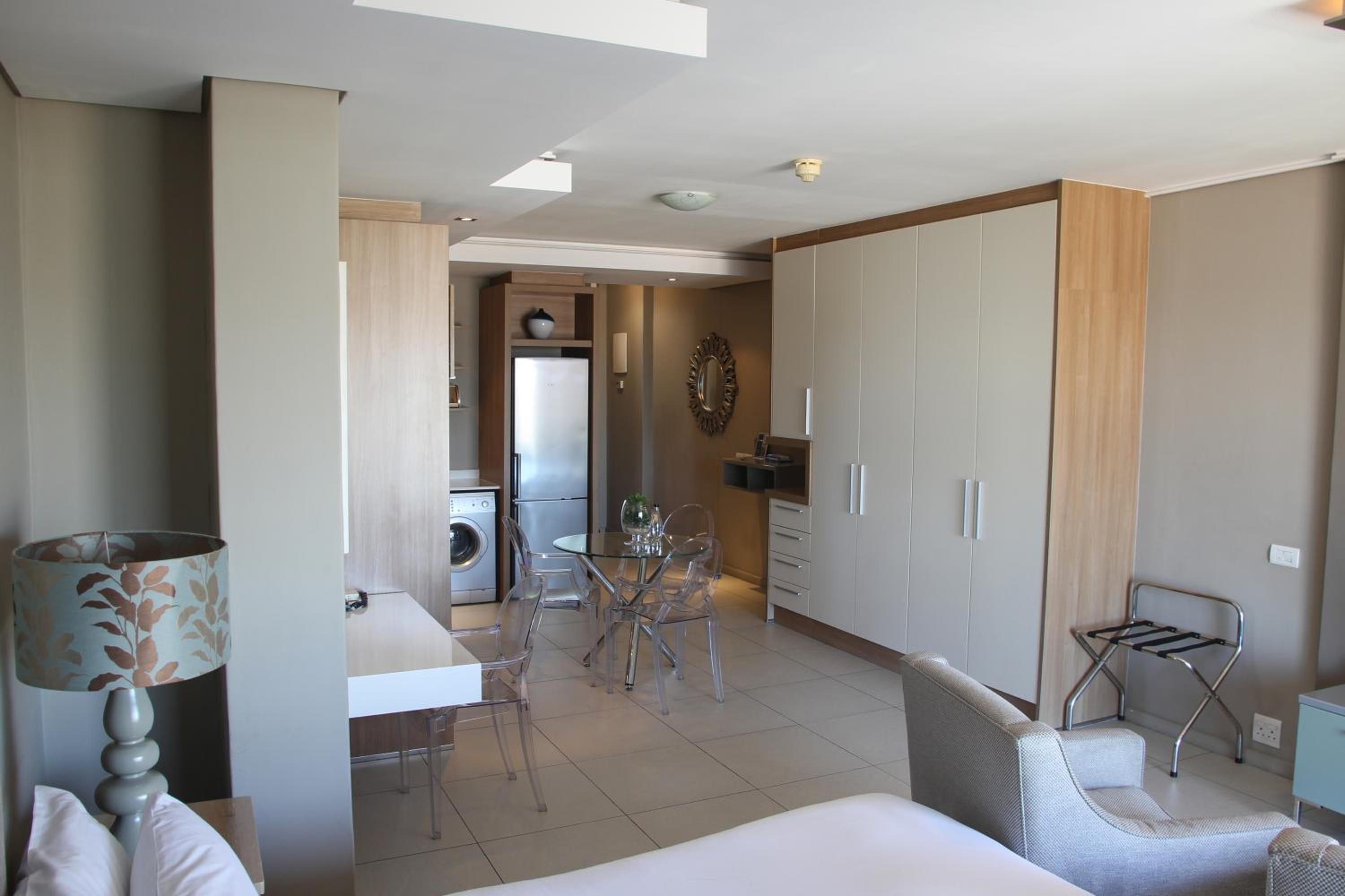 Photo 170 sur 199 de The Residences at Crystal Towers