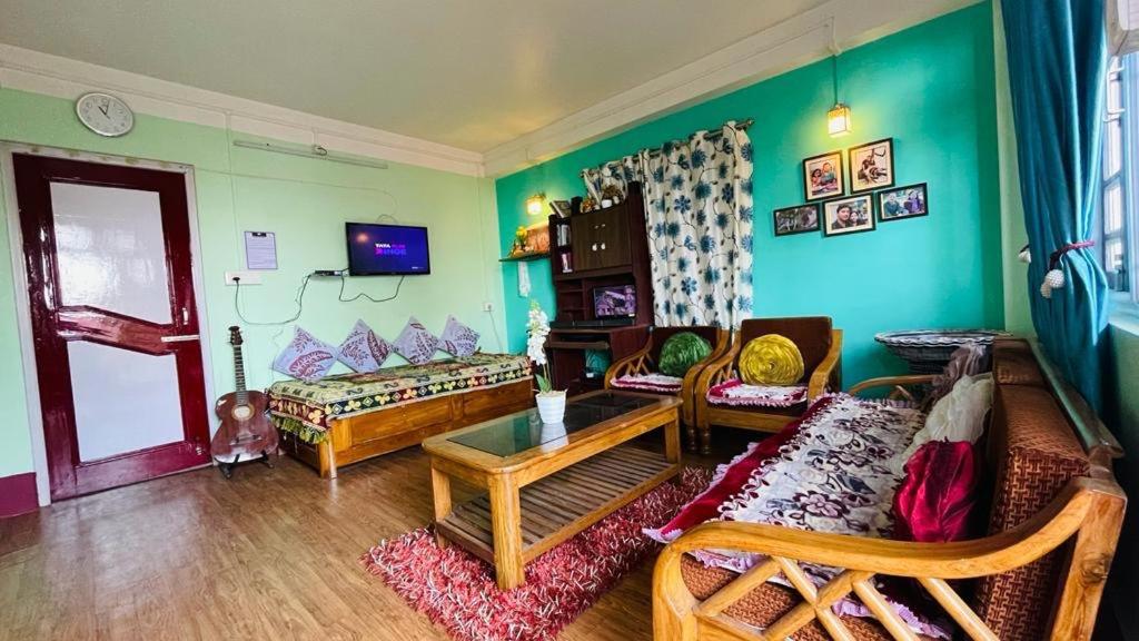 White Orchid Homestay