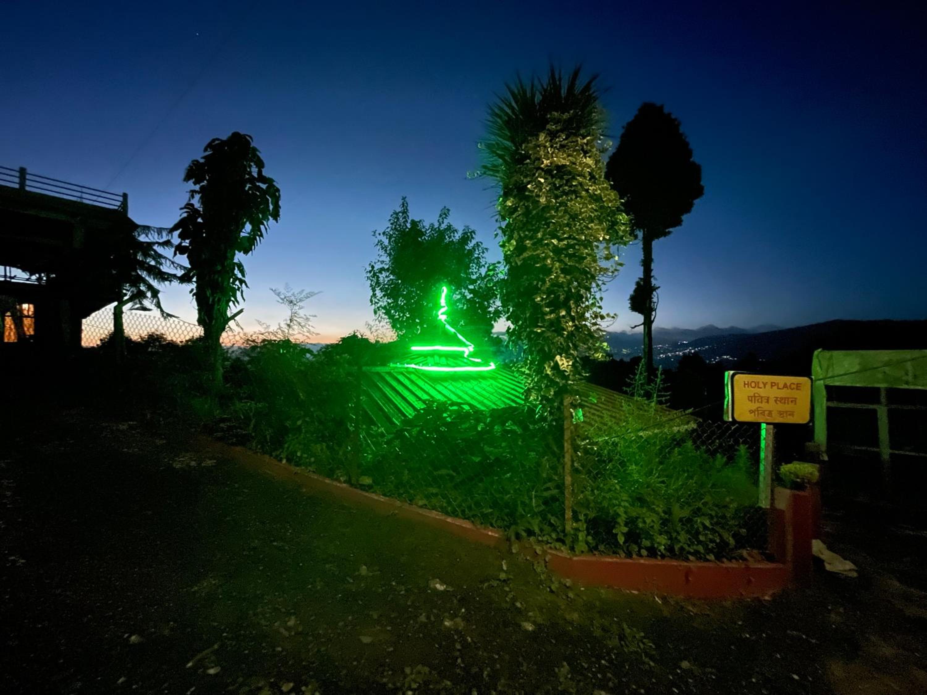 White Orchid Homestay