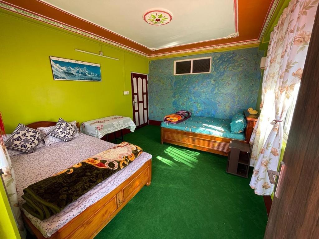 White Orchid Homestay