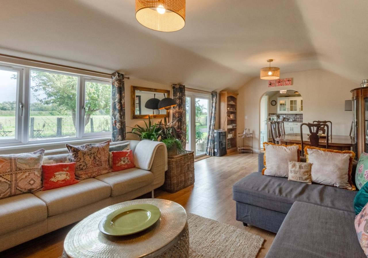 3 Bed in Sedge Fen oc-b28087