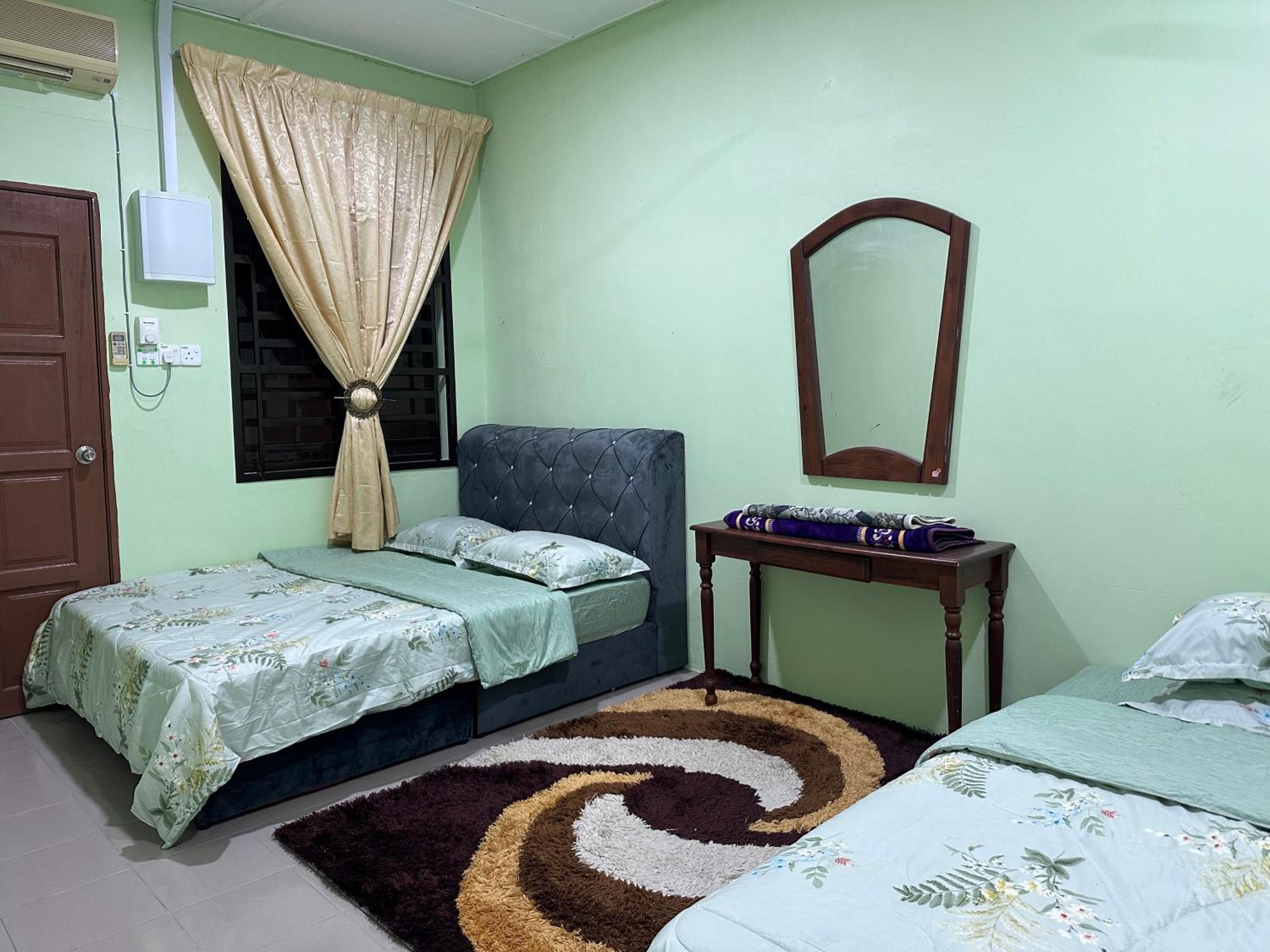 Homestay Pantai Batu Hitam Kuantan No14 photo 3