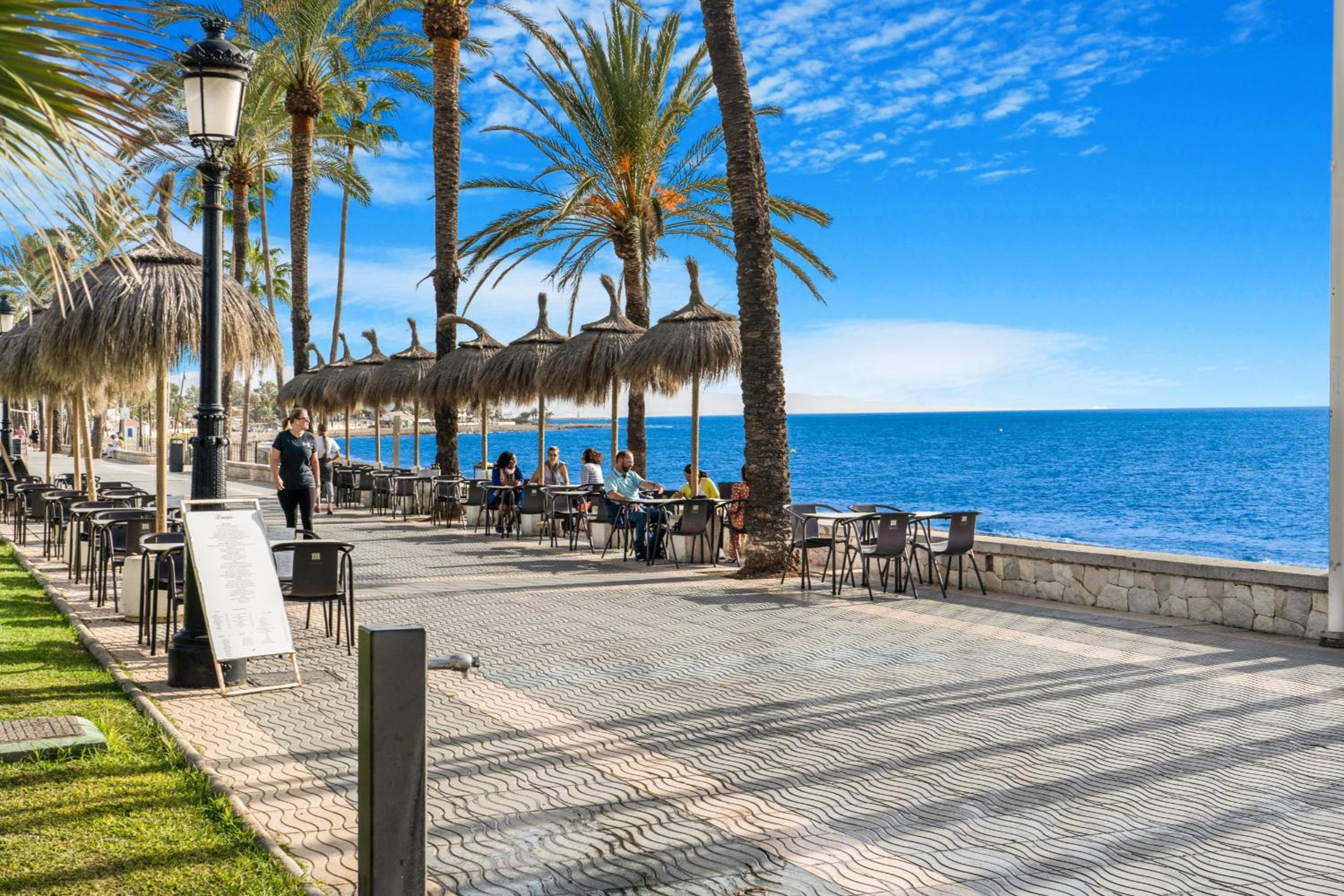 Las Adelfas by Finest Rentals