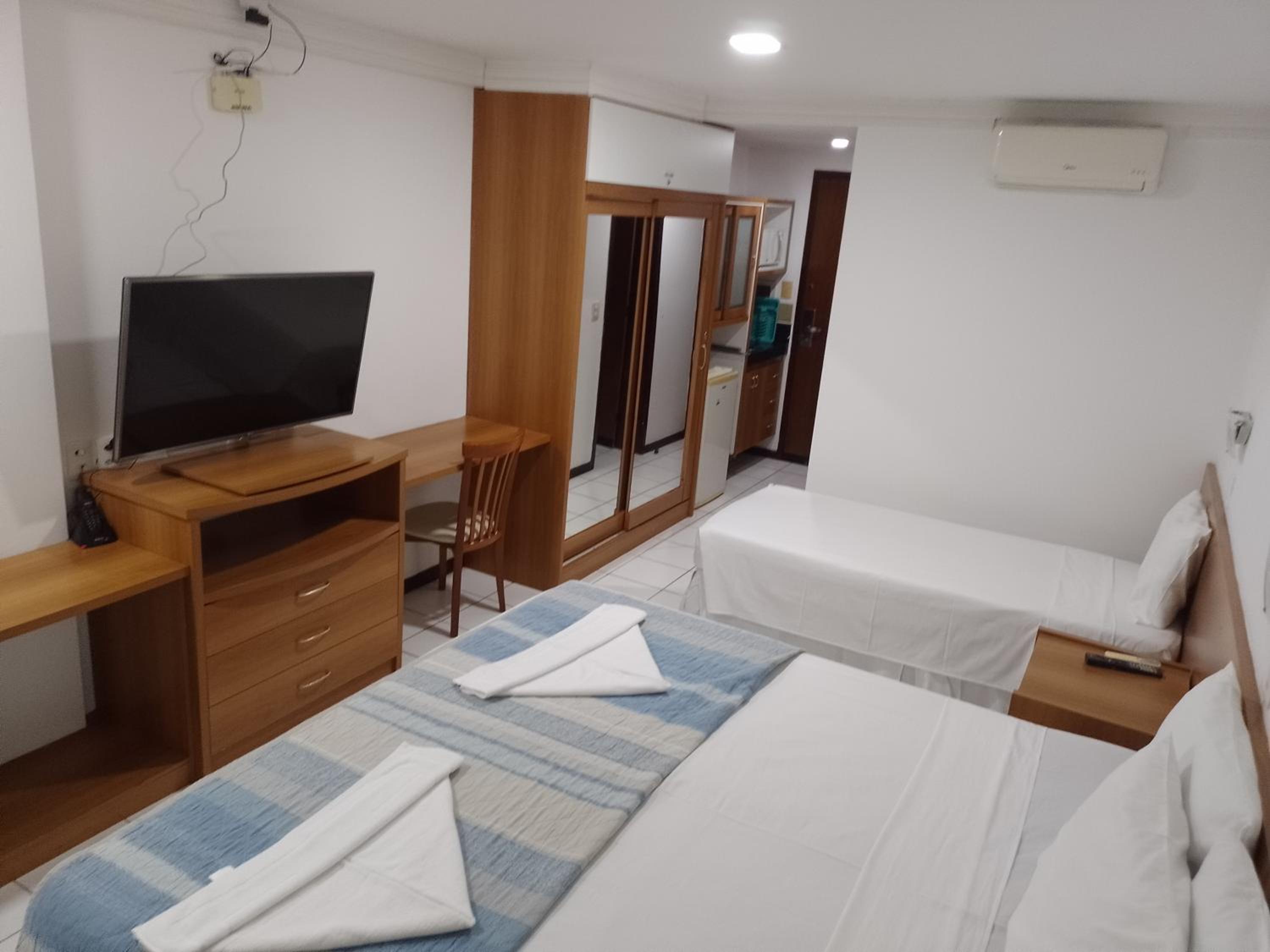 PONTA NEGRA FLAT APART