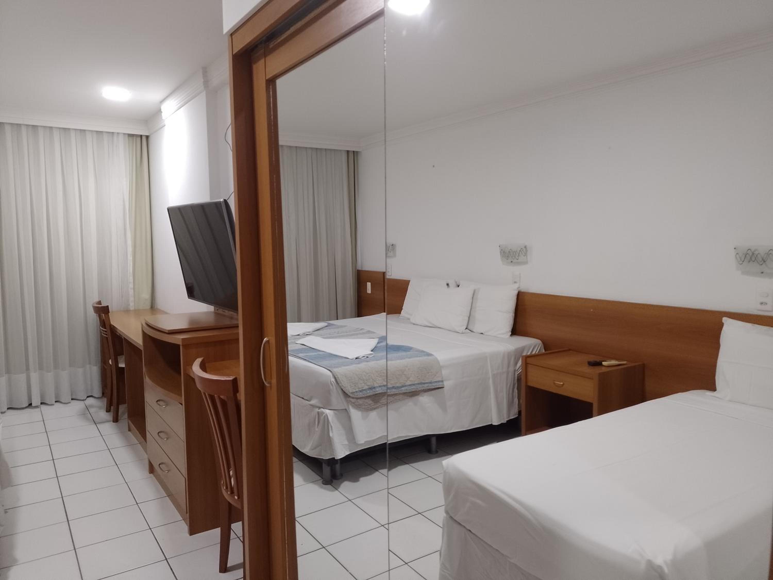 PONTA NEGRA FLAT APART