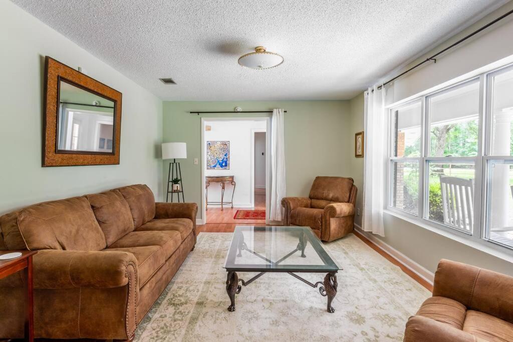 Golden Isles Lrge Home- Huge Pool, Hot Tub, Game Rm view 5